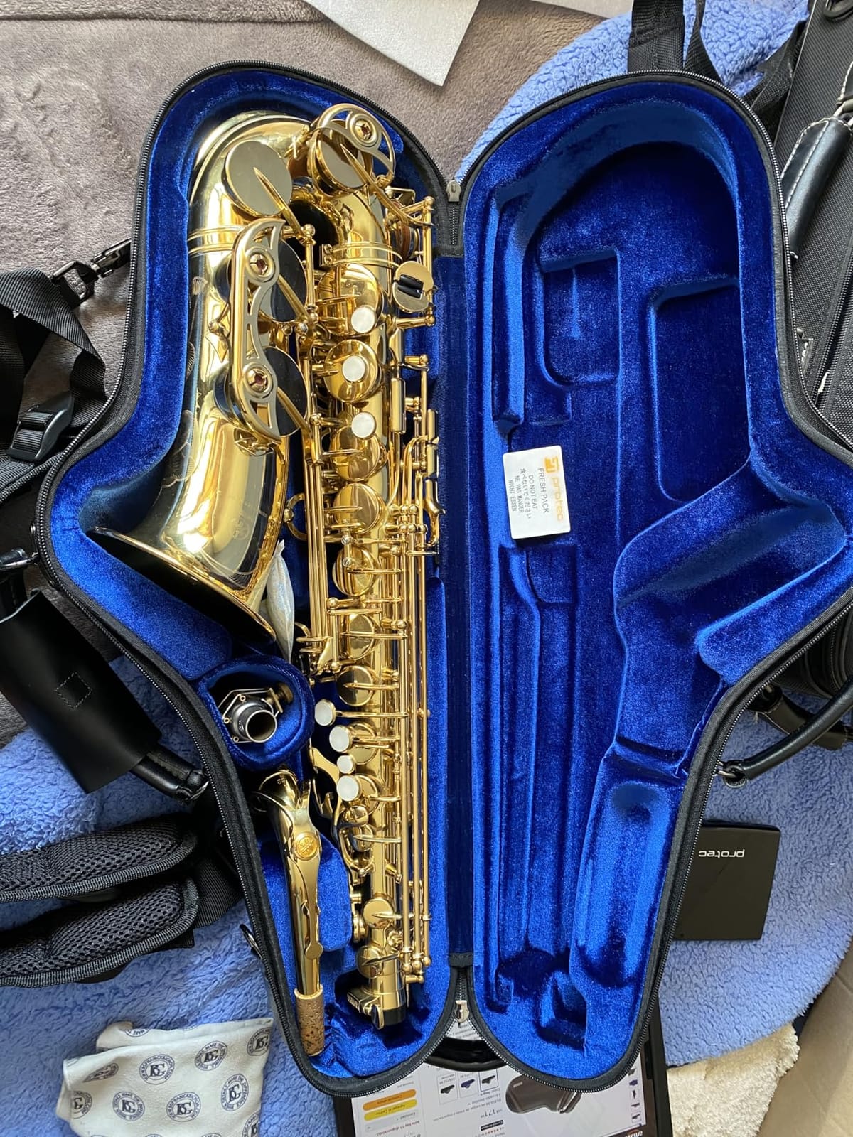 Protec Micro ZIP Alto Saxophone Case, Black, Model BM304CT customer photo 1