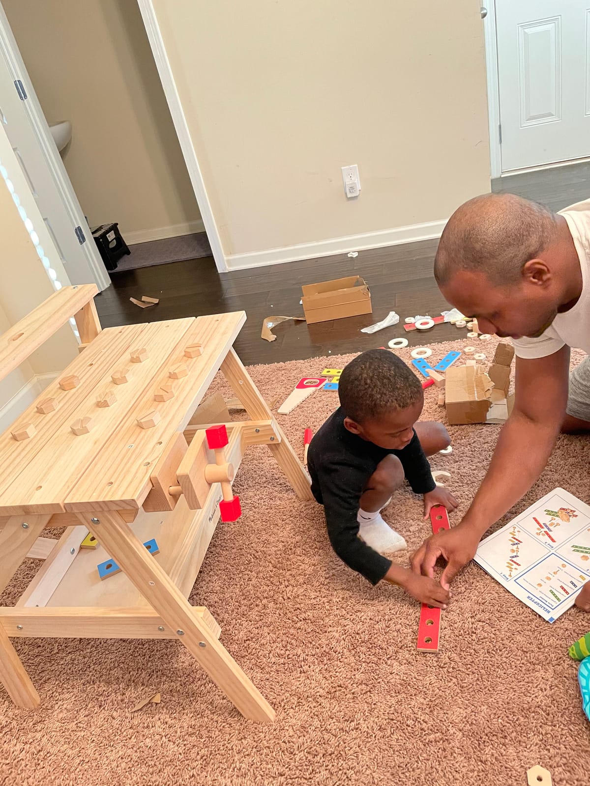 Melissa & Doug Wooden Project Workbench, 55-Piece Pretend Building Set | Includes 5 Wooden Tools & Vise customer photo 1