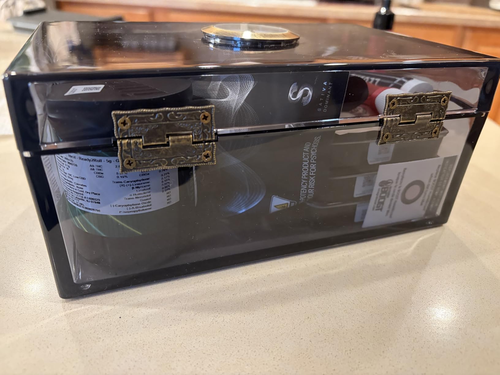 Scotte Acrylic Cigar Humidor Jar/case/Box with Humidifier and Hygrometer, humidor Can Hold About 20 Cigars Including Cigar Cutters and Cigar Punch (Clear-1) customer photo 2
