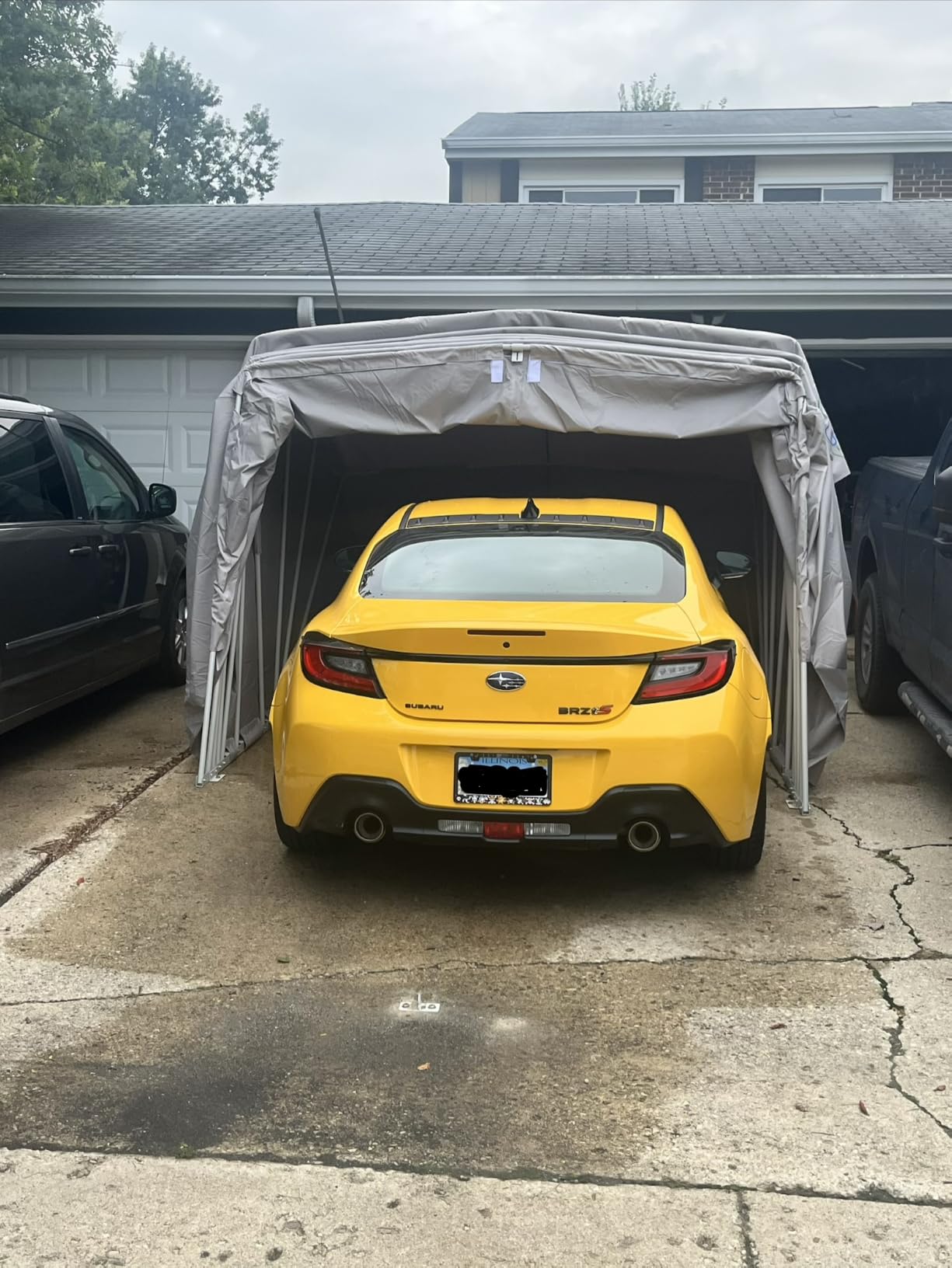 Ikuby Retractable Carport - Foldable Lockable Car Shelter, Heavy Duty All Weather Portable Garage for Cars and SUVs customer photo 1