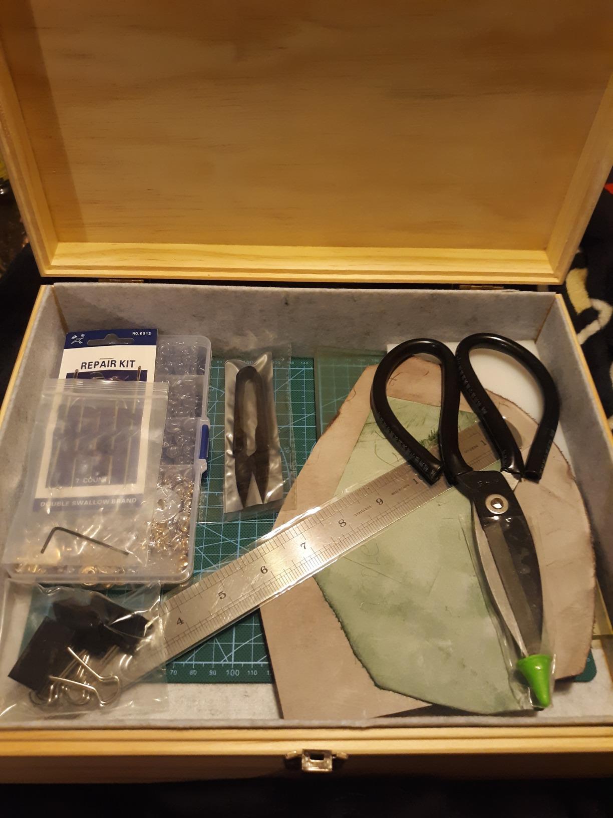 447 Pcs Leather Tooling Kit, Leather Working Kit, Leatherworking Tool | Leather Crafting Kit with Cutting Punching Stamping Stitching Instruction & Storage Case, for Saddle Making, DIY Project customer photo 1