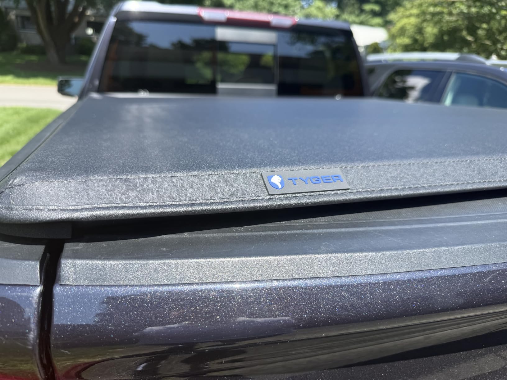 Tyger Auto T3 Soft Tri-fold Truck Bed Tonneau Cover Compatible with 2019-2026 Chevy Silverado GMC Sierra 1500 (Not Fit 19 LD/Limited) | 5'10