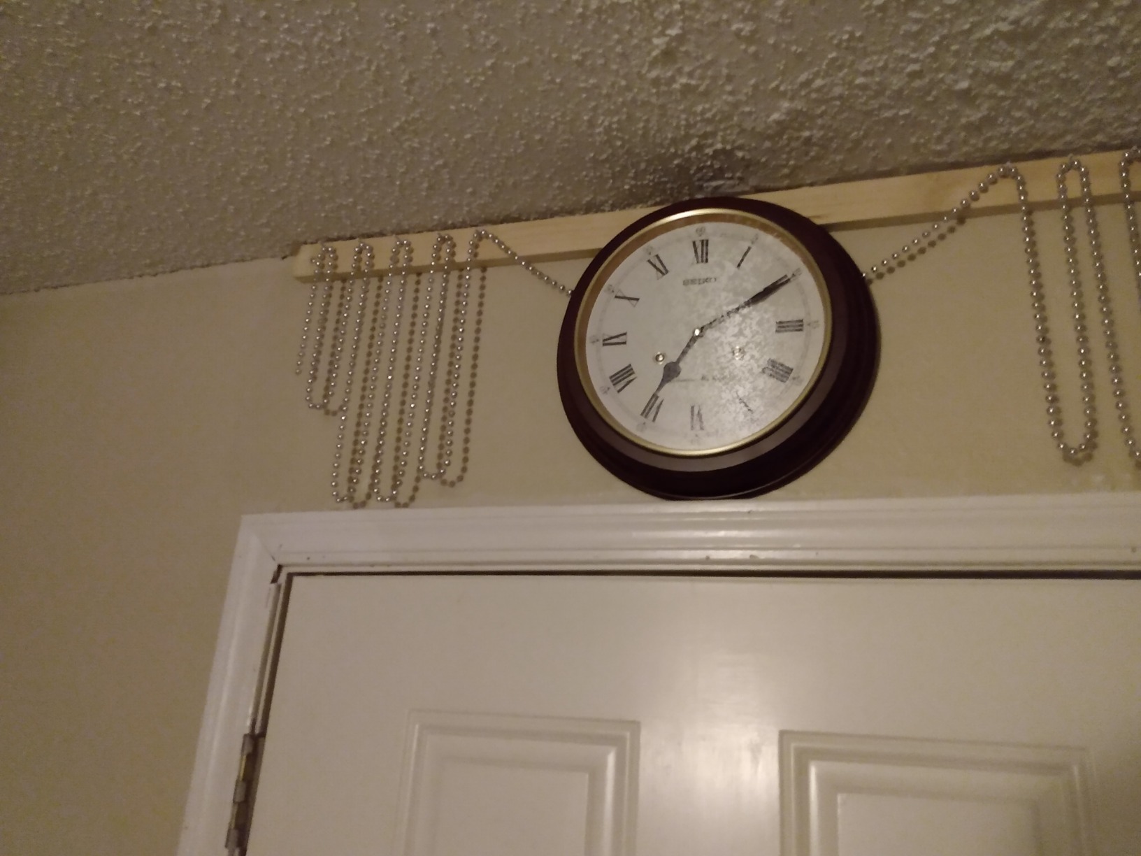 SEIKO QXH202ZLH Alder Wood Wall Clock with Dual Quarter Hour Chimes, Brown, 12 Inch customer photo 1