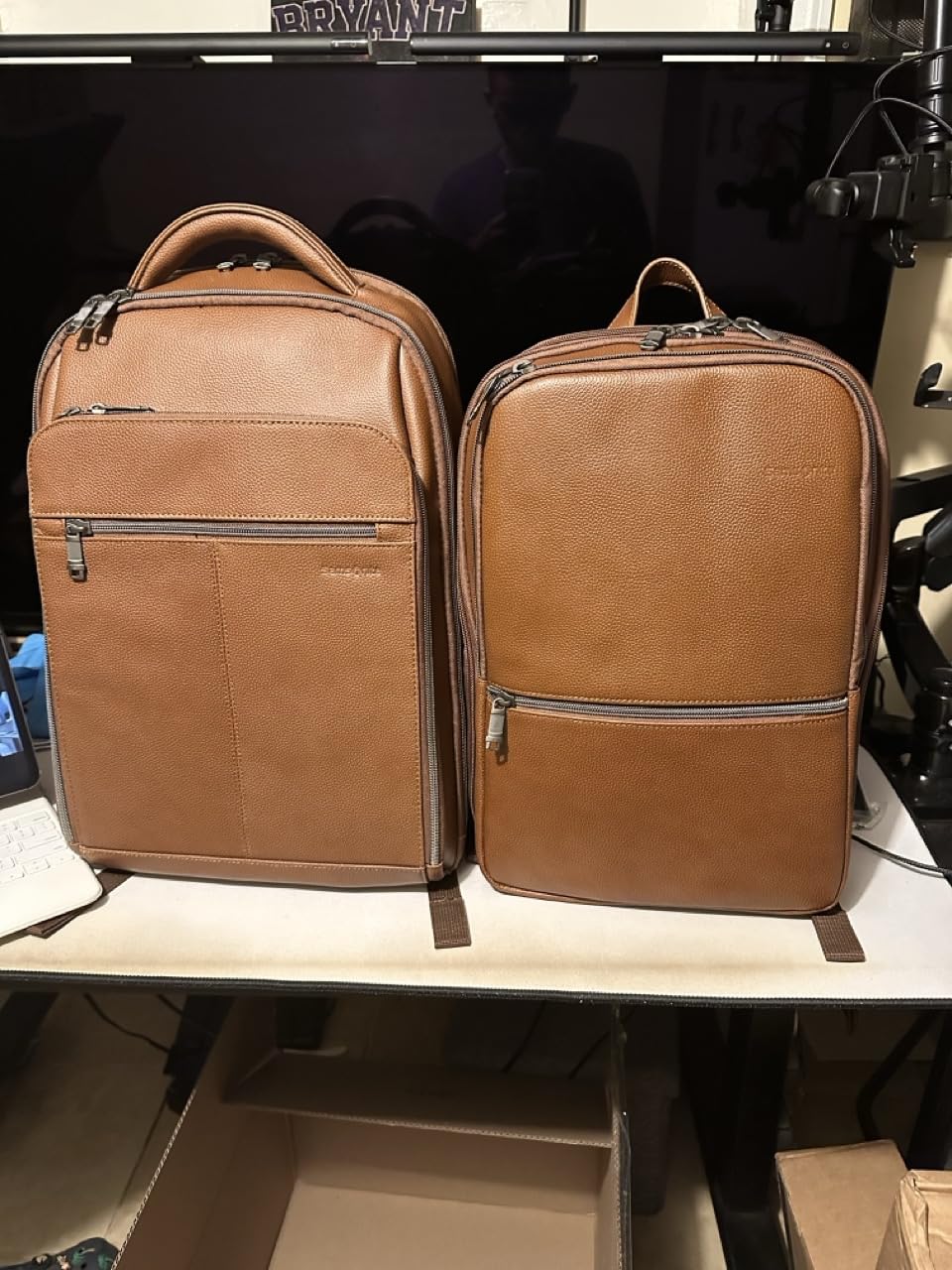 Samsonite Classic Leather Slim Backpack customer photo 2