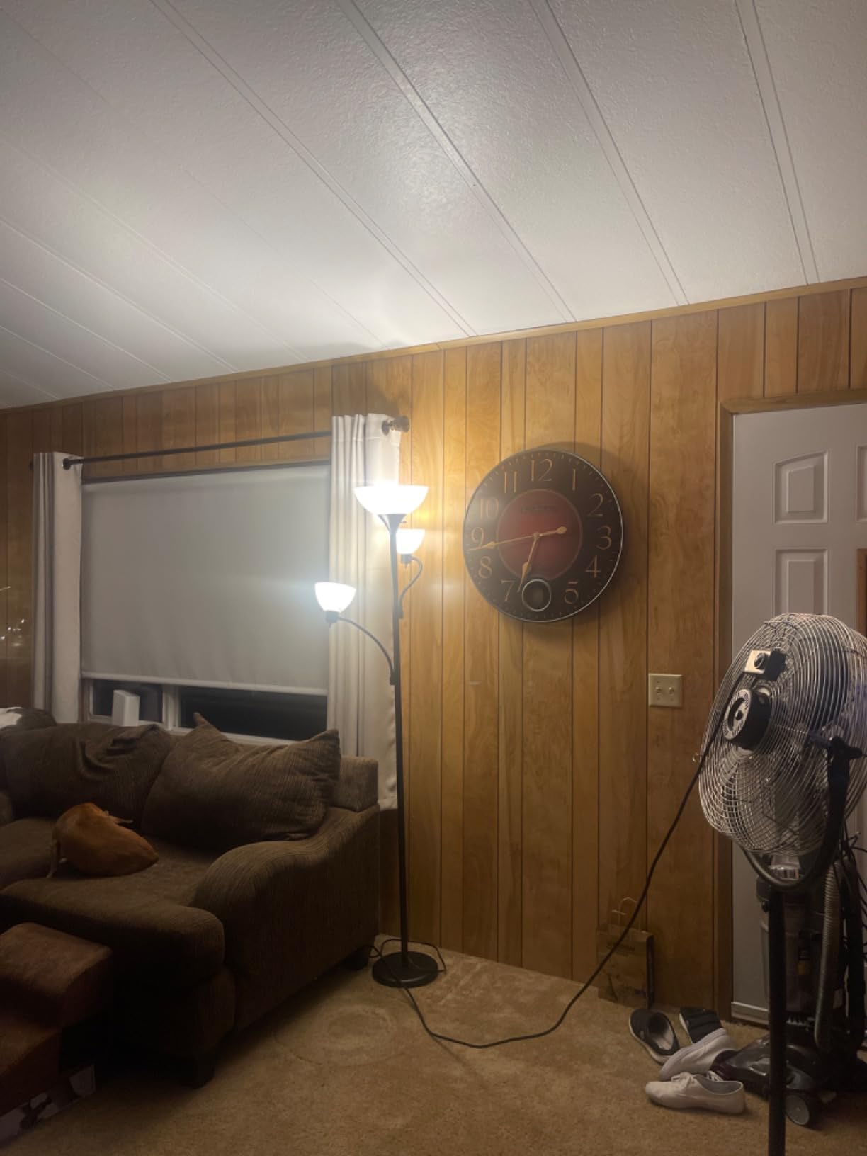 Brightech Sky Dome Double LED Floor lamp, Torchiere Super Bright Floor Lamp with 2 Reading Lamps for Living Rooms & Offices - Dimmable Tall Standing Lamp for Bedroom Reading - Tall Brass Pole customer photo 1