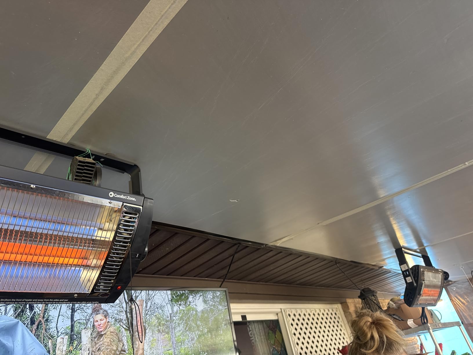 Comfort Zone 1500W Ceiling Mounted Dual Quartz Radiant Heater - Infrared Workshop Heater with 90° Adjustable Tilt, Built-in Halogen Light & Pull String Control - Overheat Protection, Black customer photo 2