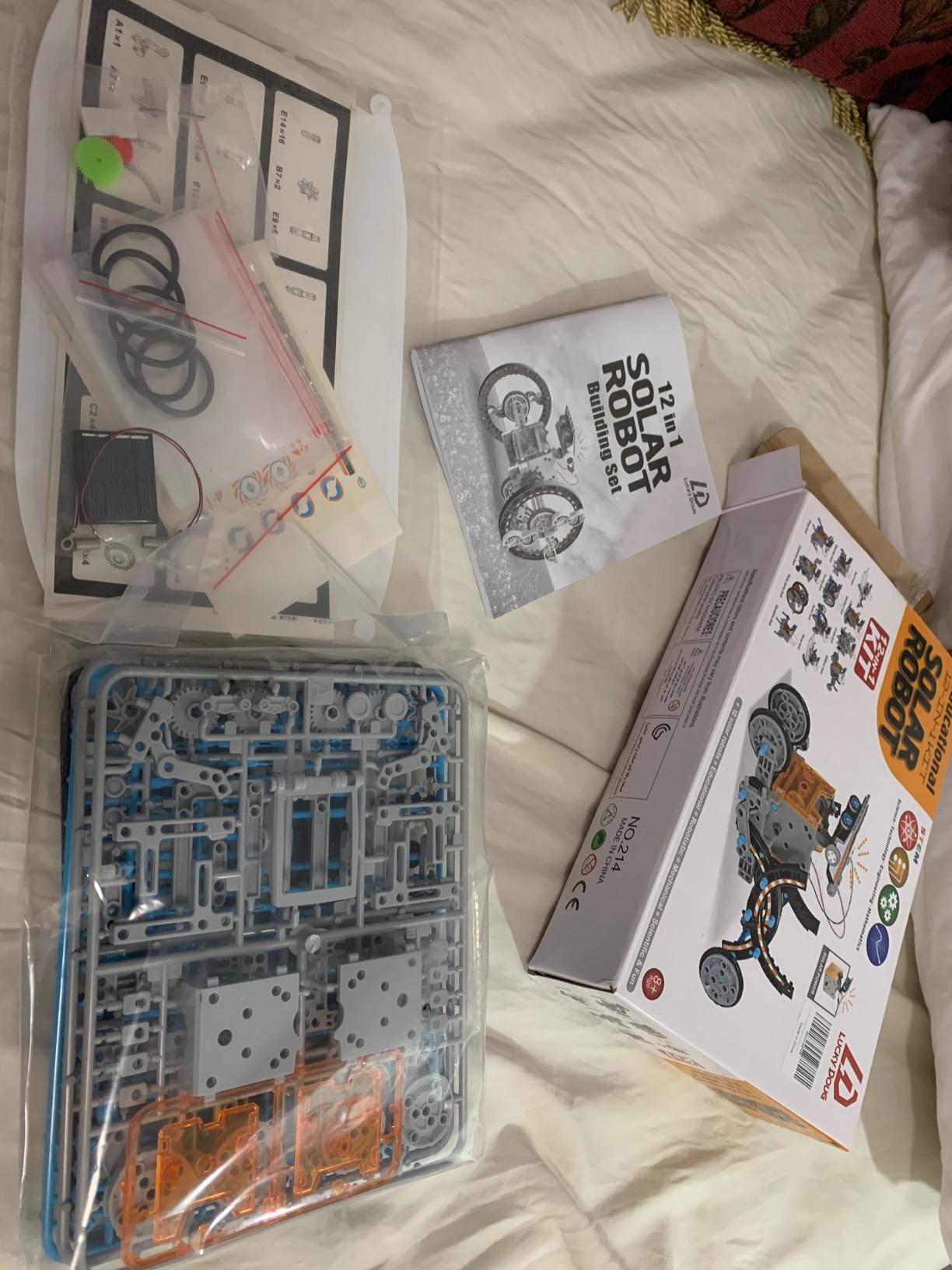 Lucky Doug 12-in-1 Solar Powered Robot Building Kits Toys for Boys Ages 8-13, STEM Kit Gifts for Kids 8 9 10 11 12 13 Years, DIY Educational Science Building Set Gifts for Teenagers (190+ Pieces) customer photo 1