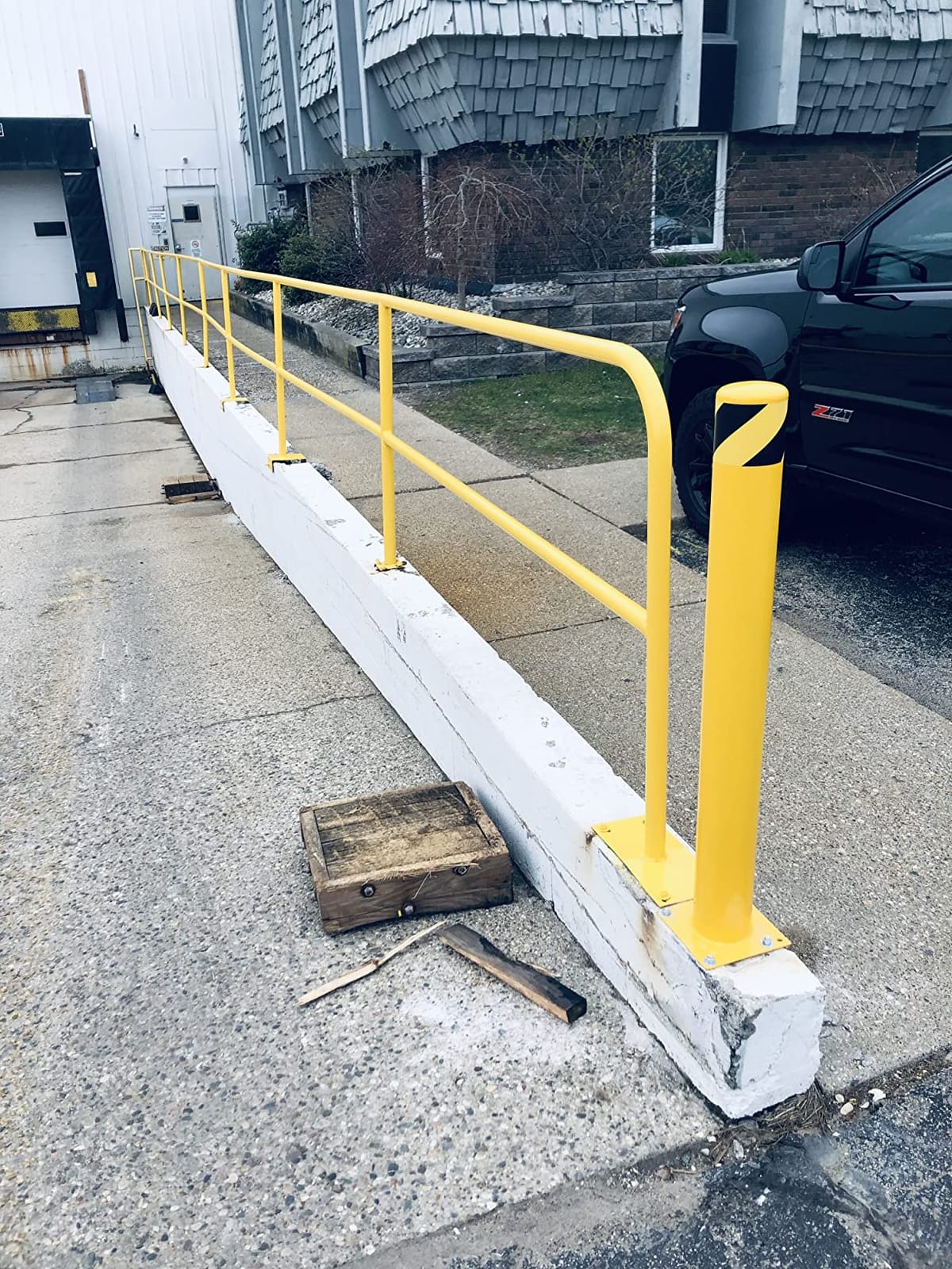 BestEquip Safety Bollard 36-4.5 Safety Barrier Bollard 4-1/2