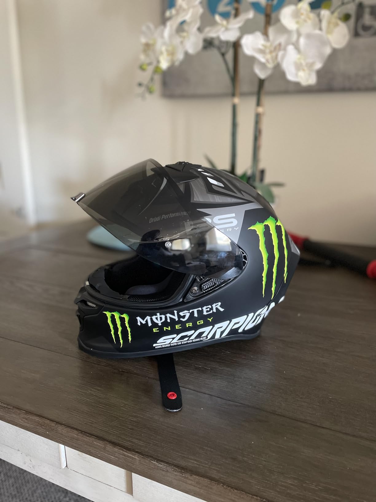 ScorpionEXO R1 Air Full Face Motorcycle Helmet with Pinlock Shield and Bluetooth Ready Speaker Pockets DOT ECE Solid (Gloss Black - Large) customer photo 1