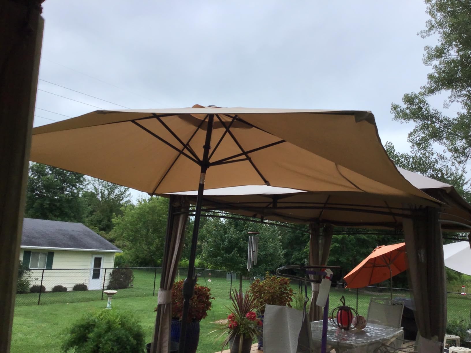 Blissun Rectangular Patio Umbrella, Table Market Umbrella with Tilt and Crank, Outdoor Umbrella for Garden, Deck, Backyard, Pool and Beach customer photo 2