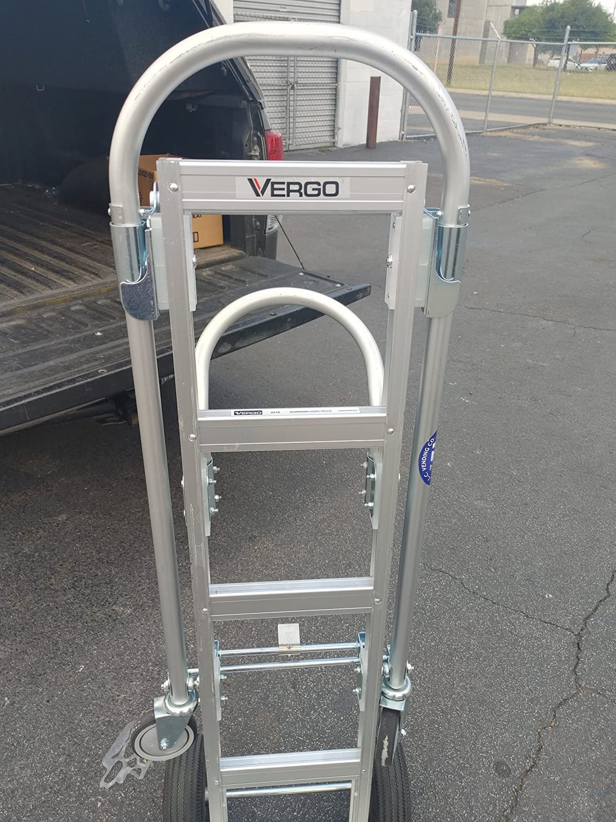 Vergo Industrial Convertible Hand Truck - AS7A2 Heavy Duty Aluminum 3 in 1 Dolly (750 lb Capacity) Lightweight Frame, Ergonomic Handle, Extendable Loop, Versatile Moving Dolly (3 Positions, 53