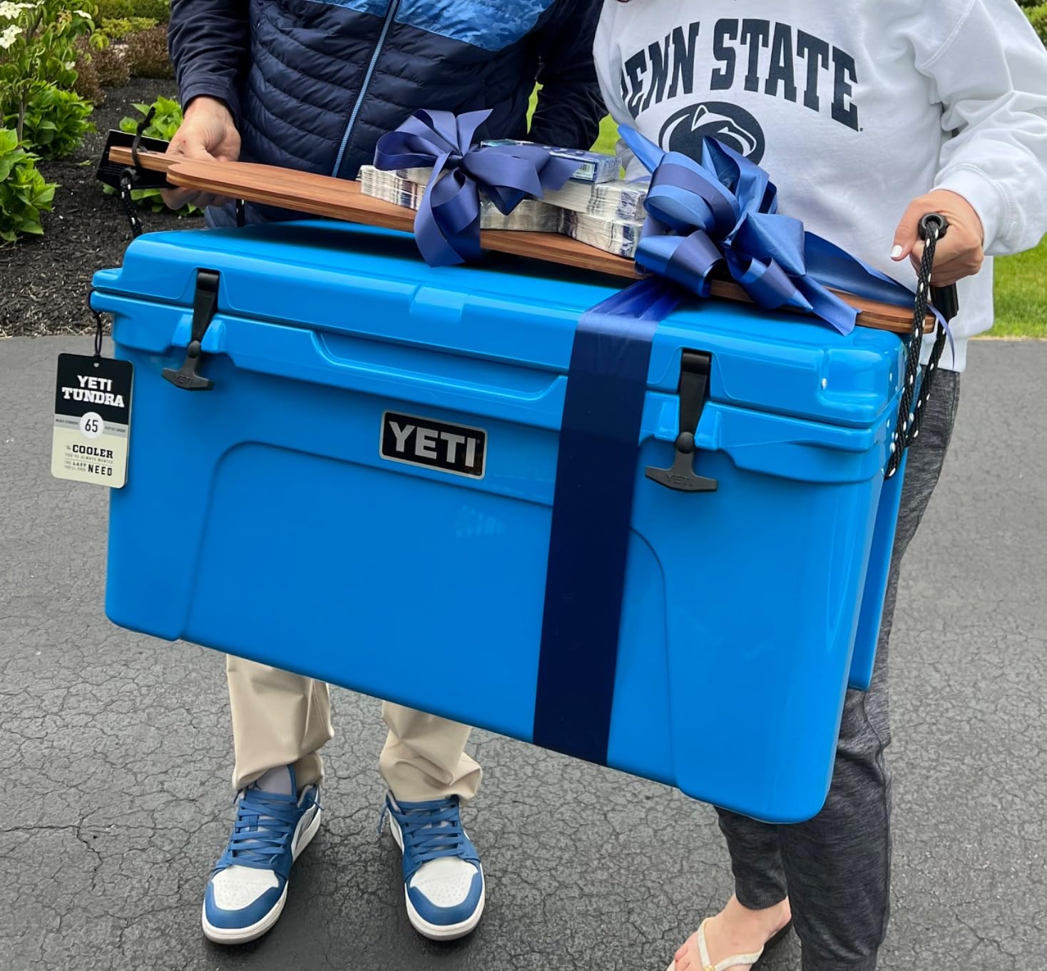YETI Tundra 65 Cooler | Rotomolded Portable Cooler Box, Fits 54 Cans or 16.8 kg Ice, PermaFrost Insulation customer photo 1