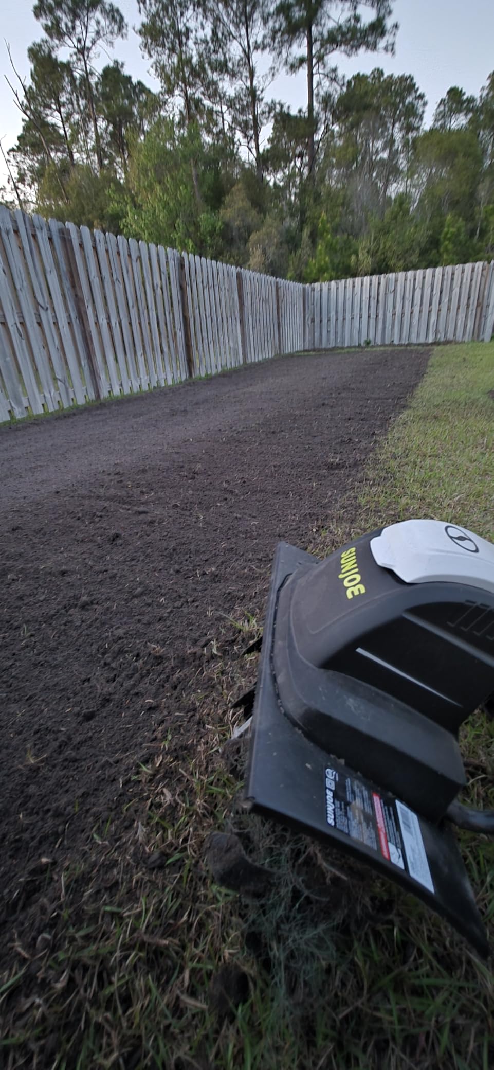 Sun Joe 24V Cordless Garden Tiller Cultivator Kit with Battery and Charger for Weeding, Soil Aeration and Prepping Plant Beds, Black, 24V-X2-TLR14 | 24V Rechargeable Tilling Machine customer photo 1