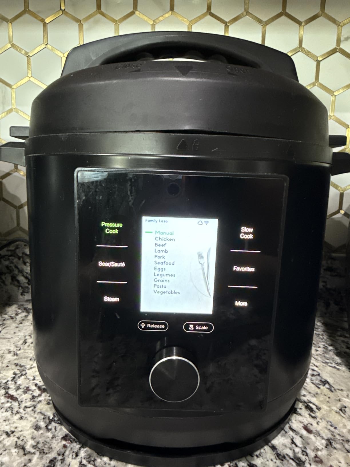 CHEF iQ Smart Pressure Cooker with WiFi and Built-in Scale - 10-in-1 Multicooker - 6 Quart - Family Size customer photo 2