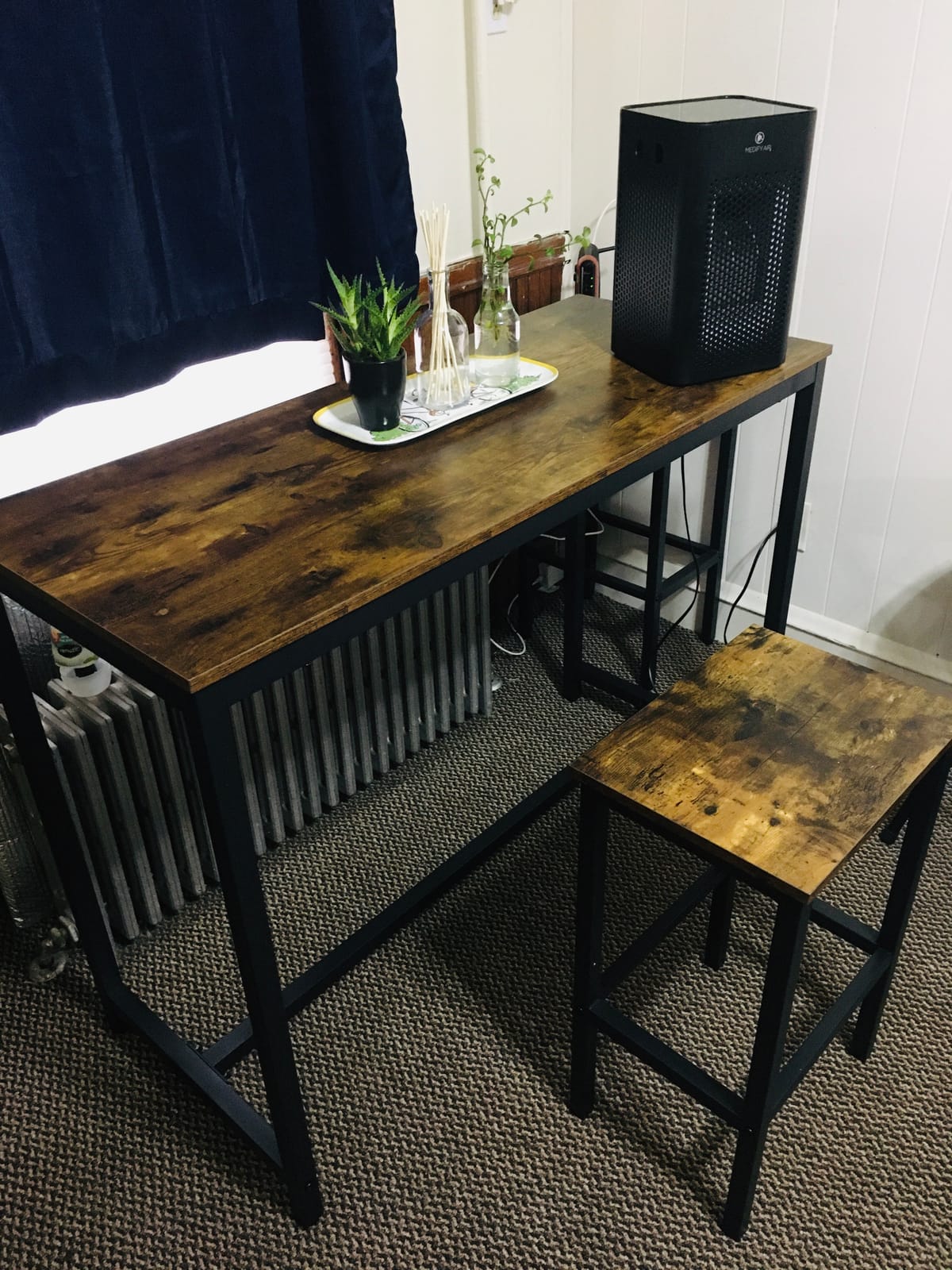 HOOBRO Bar Table and Chairs Set, 47.2