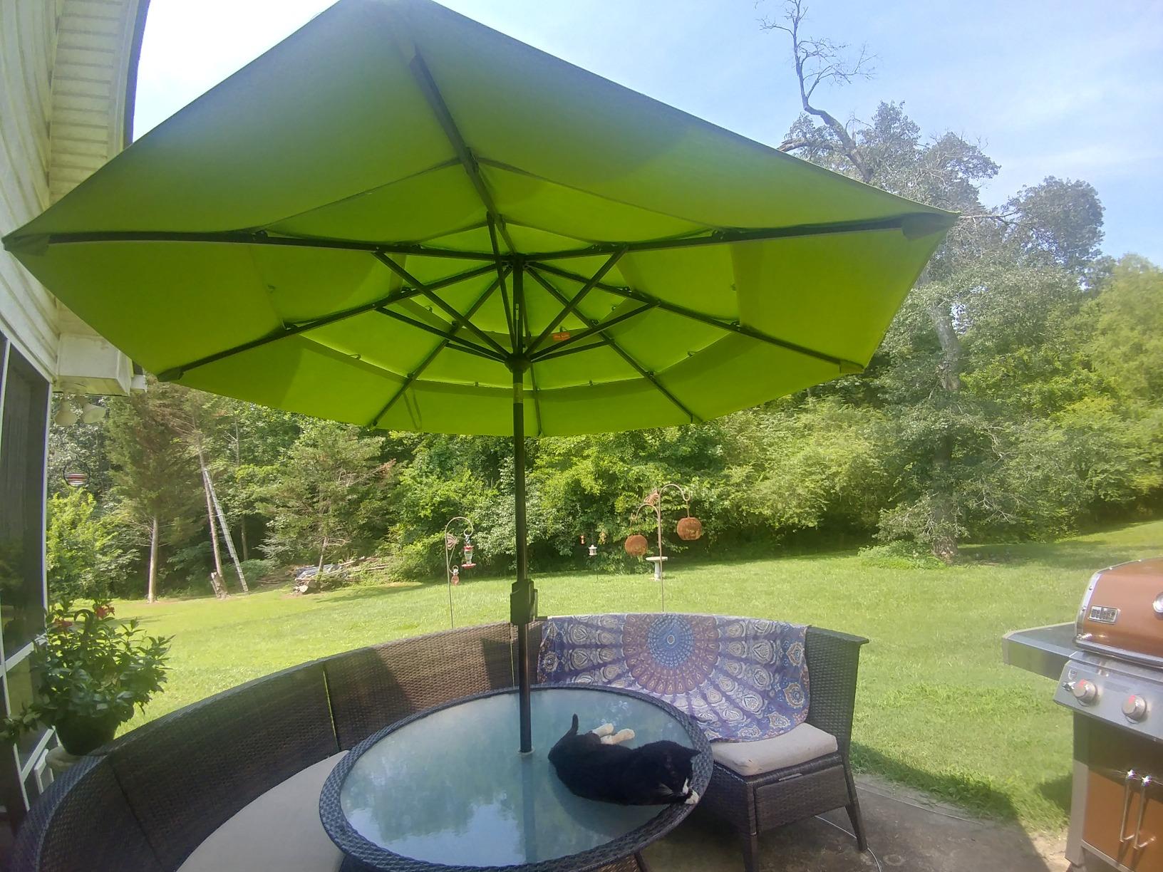 EliteShade USA 10-Year-Non-Fading 9ft 3-Tier Market Patio Umbrella, Commercial Grade Outdoor Table Umbrella with Crank Open, Windproof & UPF 50+ UV Protection, Heavy Duty Ventilation for Garden, Deck, Pool, Backyard, Beach & Bistro customer photo 2