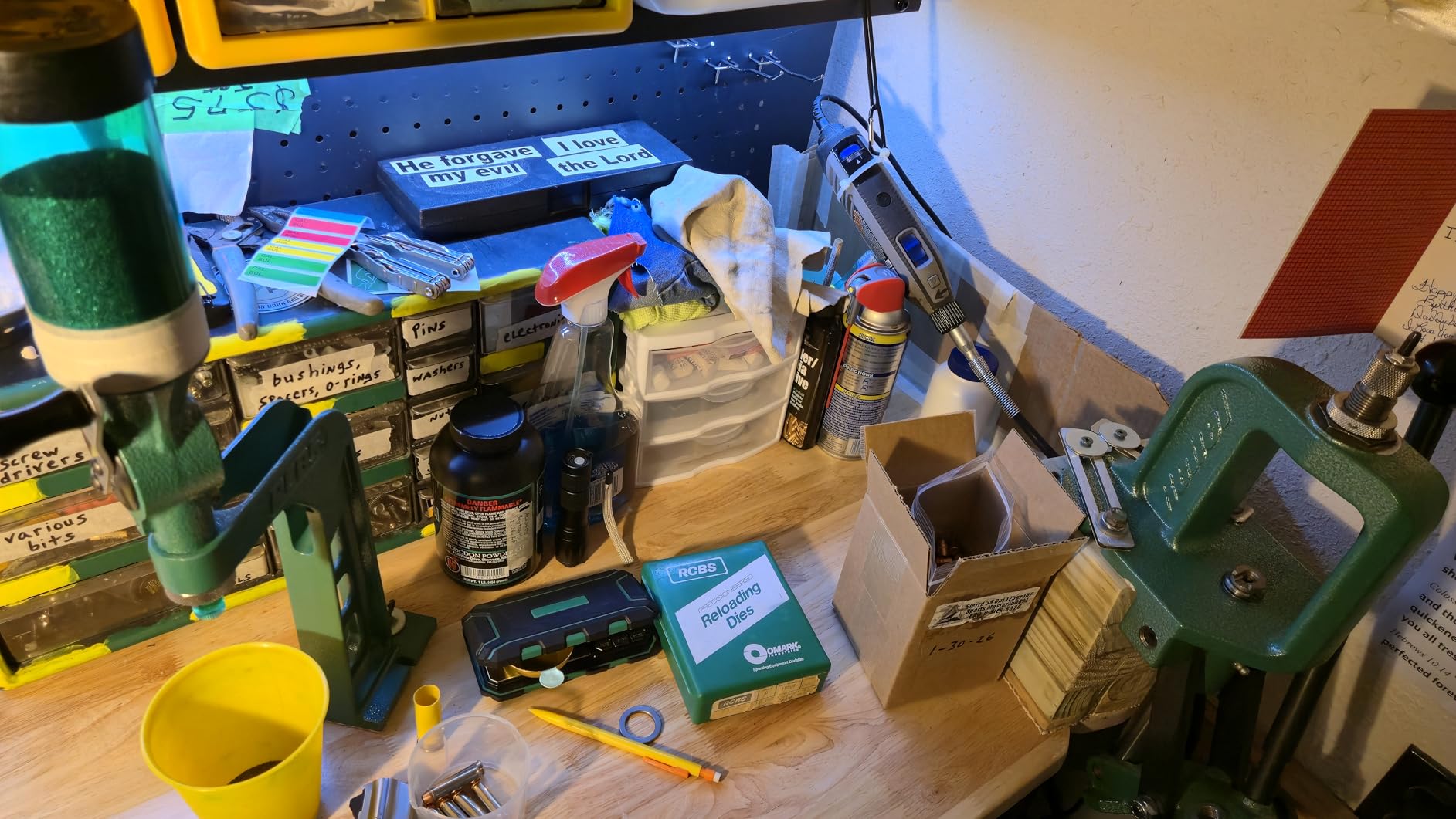 RCBS 1500 Grain Pocket Scale - Digital Reloading - 0.1 Grain - Ready to Use - Green customer photo 2