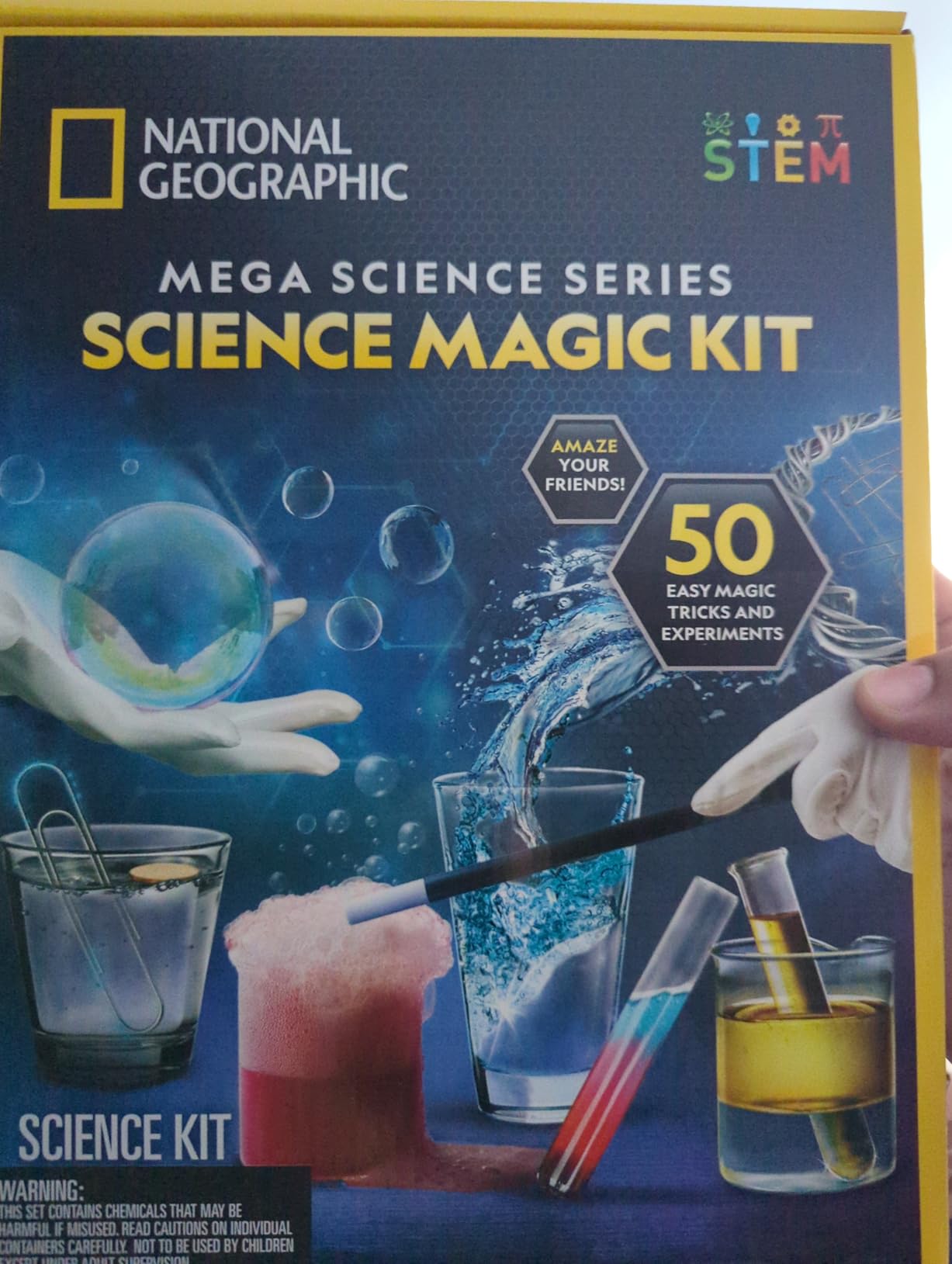 NATIONAL GEOGRAPHIC Science Magic Kit - Science Kit for Kids with 100+ Unique Experiments and Magic Tricks, Chemistry Set and STEM Project, A Great Gift for Boys and Girls (Amazon Exclusive) customer photo 1