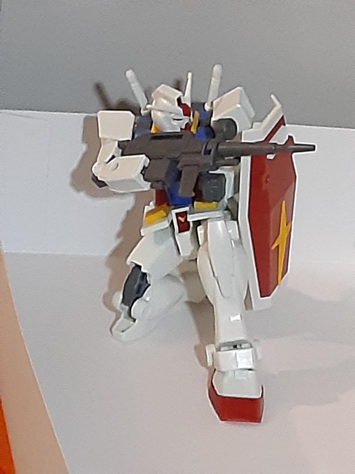 Bandai Hobby - Mobile Suit Gundam - 1/144 RX-78-2 Gundam, Bandai Spirits Entry Grade Model Kit customer photo 1