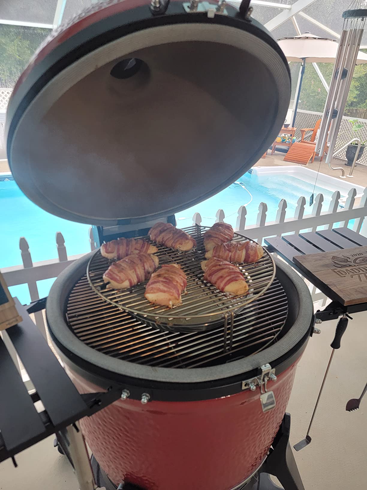 Big Joe Series III 24-inch Ceramic Charcoal Grill and Smoker with Premium Cart, SloRoller Insert and 450 Cooking Square Inches in Red, Model KJ15041021 customer photo 2
