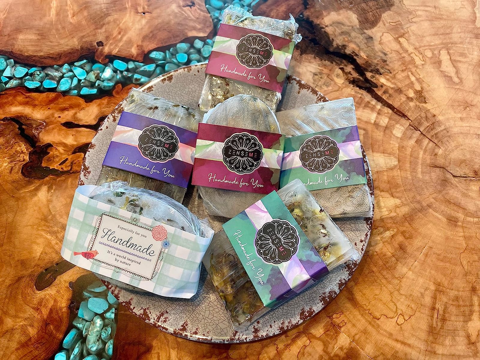 Soap Making Kit for Adults, Make Your Own Soap with Melt & Pour - DIY with 6 Essential Oils, Silicone Soap Mold, Dried Flowers, 1.5lbs Goats Milk Soap Base, 4 Dyes, Labels customer photo 1