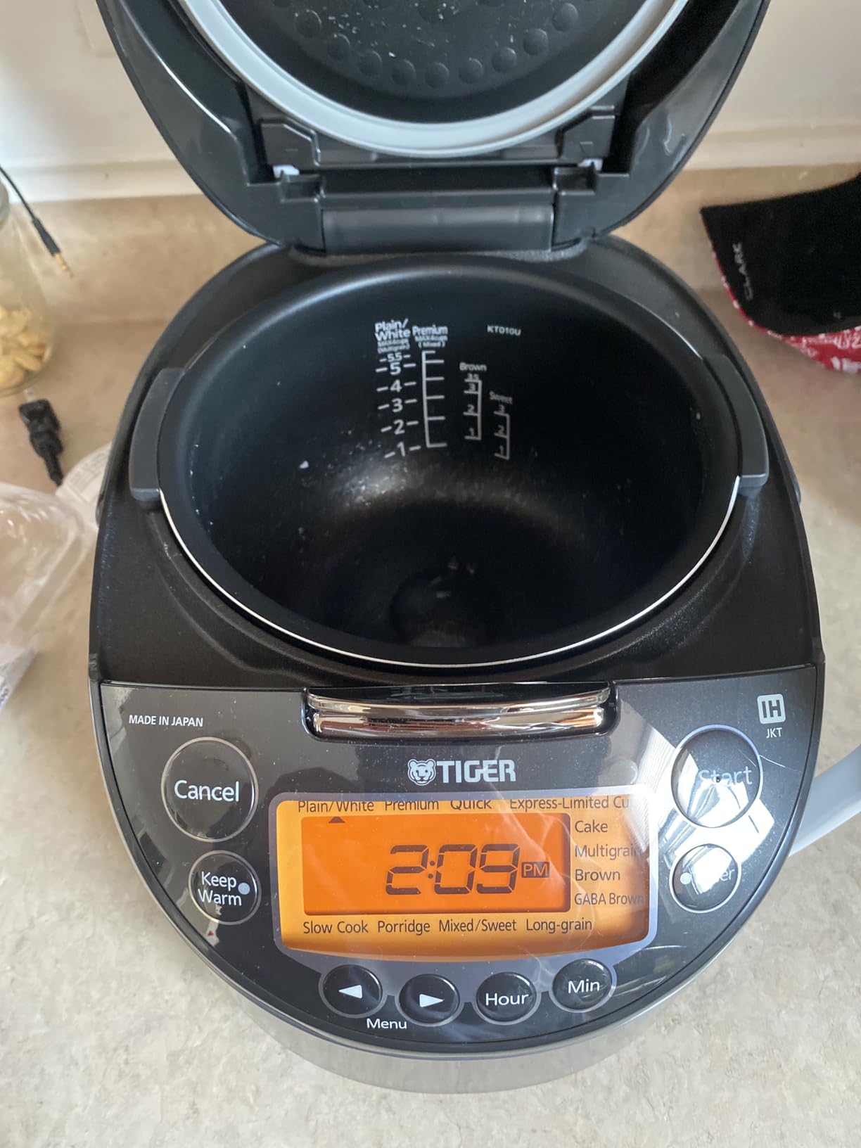 Tiger Jkt D10u 5.5 Cup Ih Rice Cooker 12 Menu, Ceramic Pot (Silver) customer photo 2