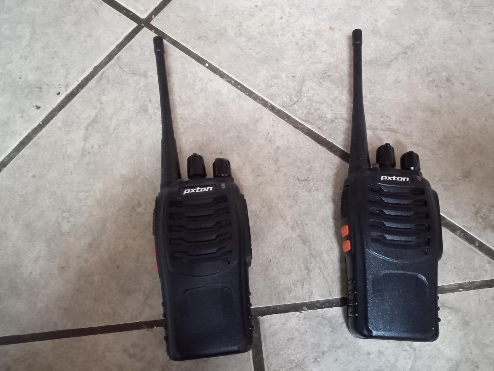 Walkie Talkies Long Range for Adults with Earpieces, 16 Channel Walky Talky Rechargeable Handheld Two Way Radios with Flashlight Li-ion Battery and Charger (4 Pack) customer photo 2