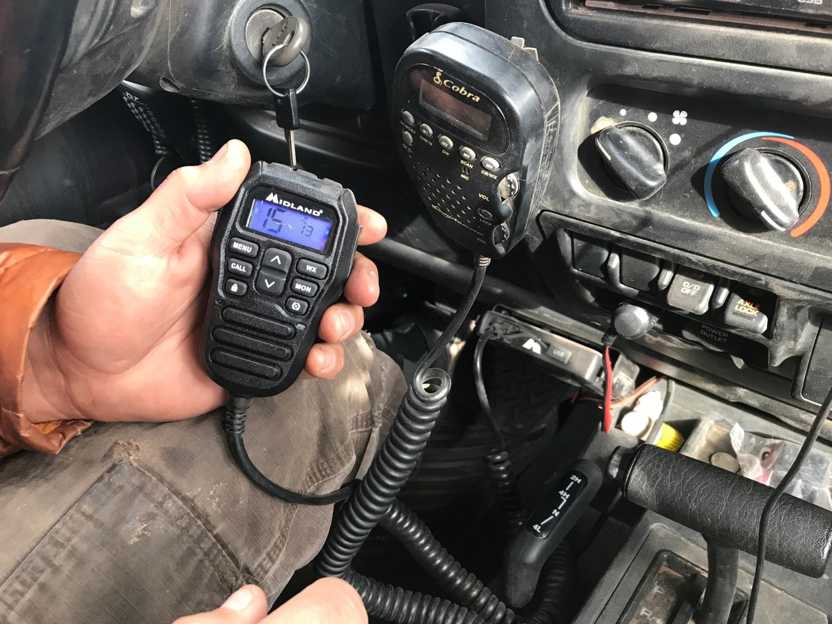 Midland MXT275VP4 15 Watt GMRS MicroMobile 2-Way Radio, Extended 3dB Gain | Integrated Control Microphone, 15 Hi Power Channels, 8 Repeater Channels, NOAA Weather Scan and Alert and 142 Privacy Codes customer photo 1