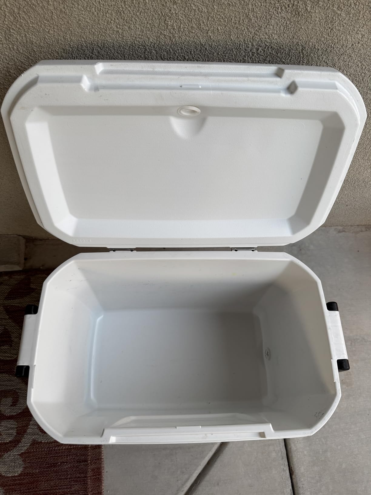 Coleman Marine Cooler with Fully Insulated UV Guard Lid & Body, Keeps Ice for 3+ Days, Great for Boating & Fishing, 52qt/100qt Wheeled/120qt Options customer photo 2