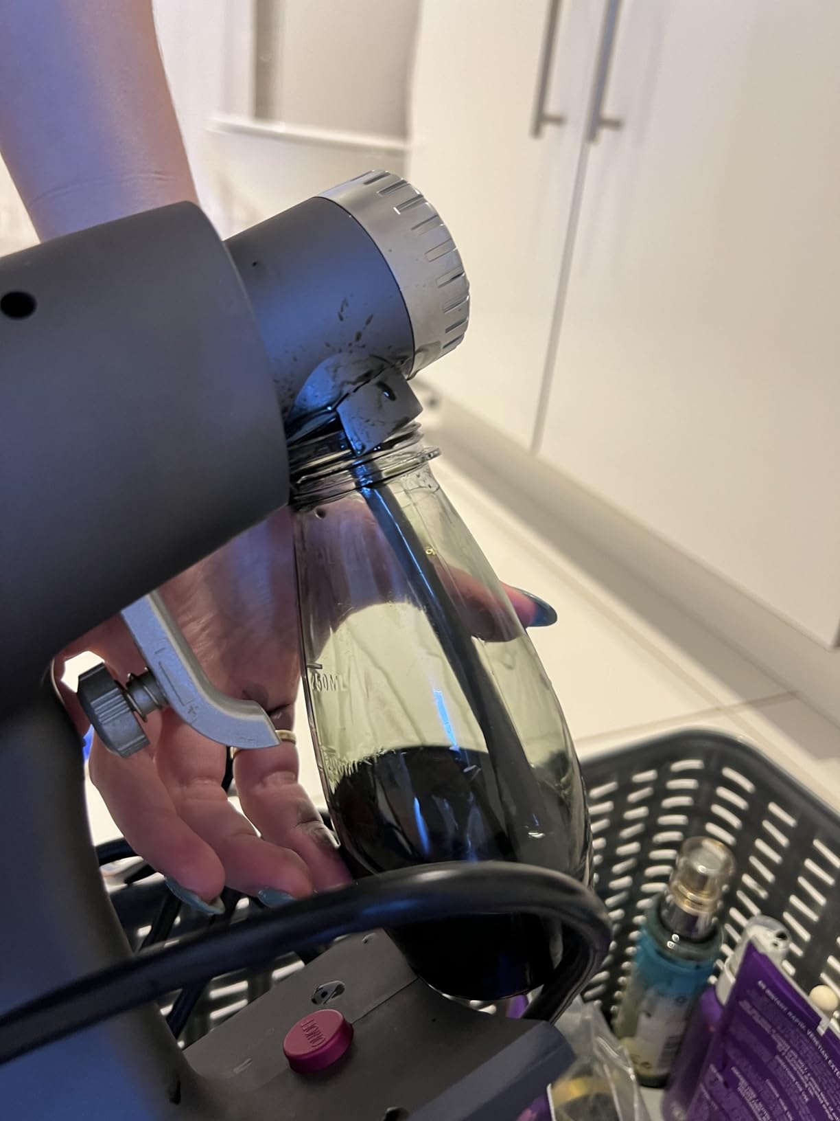 Norvell Oasis Spray Tan Machine and Gun with Cosmo Tanning Solution 8 floz | Professional Sunless Spray Tan Machine for Salon Quality Airbrush Tanning customer photo 2
