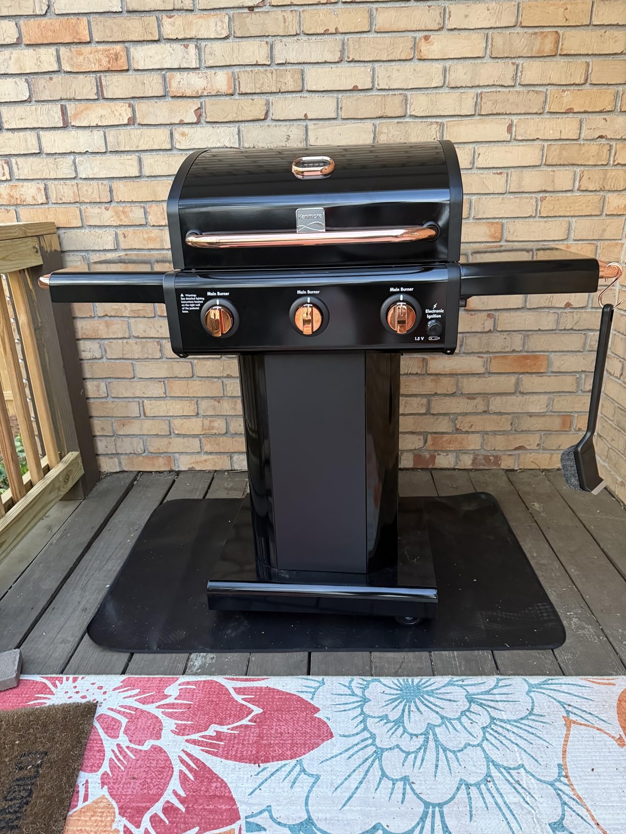 Kenmore 3-Burner Propane BBQ Grill, 30,000 BTUs Gas Grill with Cast Iron Cooking Grates, Folding Side Tables & Wheels, Outdoor Grill with Tool Hooks, Azure Blue customer photo 2