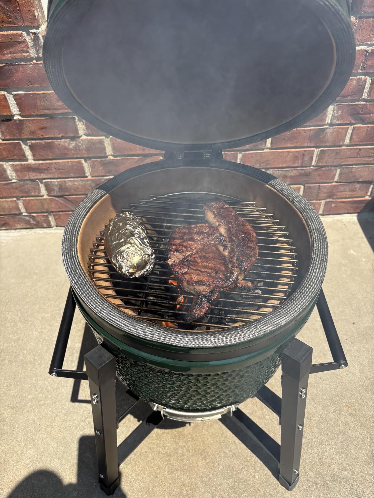 London Sunshine Ceramic Kamado Charcoal BBQ Grill and Smoker, Stainless Steel Grates - 15-inch Ceramic with Tall Stand (Red) customer photo 2