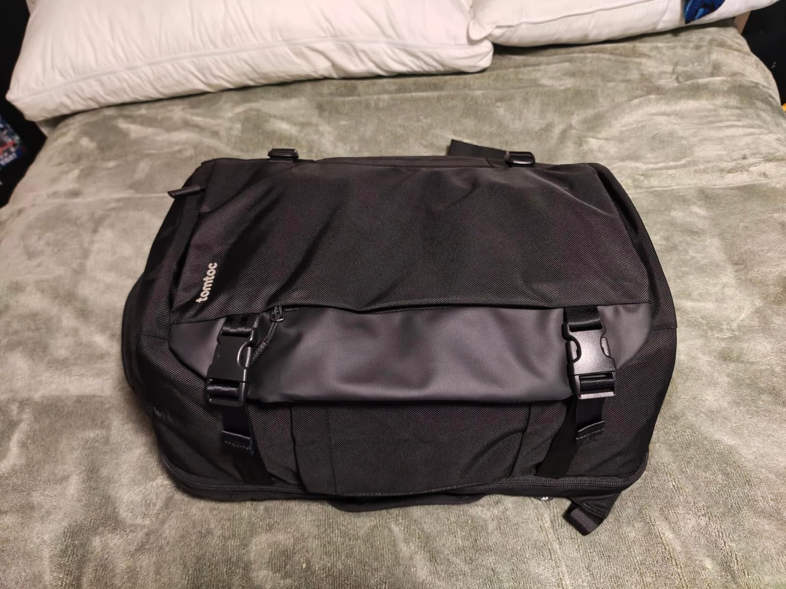 tomtoc Travel Backpack 40L, TSA Carry On Bag Flight Approved, PFAS Free | Carry on Luggage Backpack for Men Women,Water-resistant Business Airplanes Rucksack for Travel Essential Fit 17.3 Inch Laptop customer photo 2