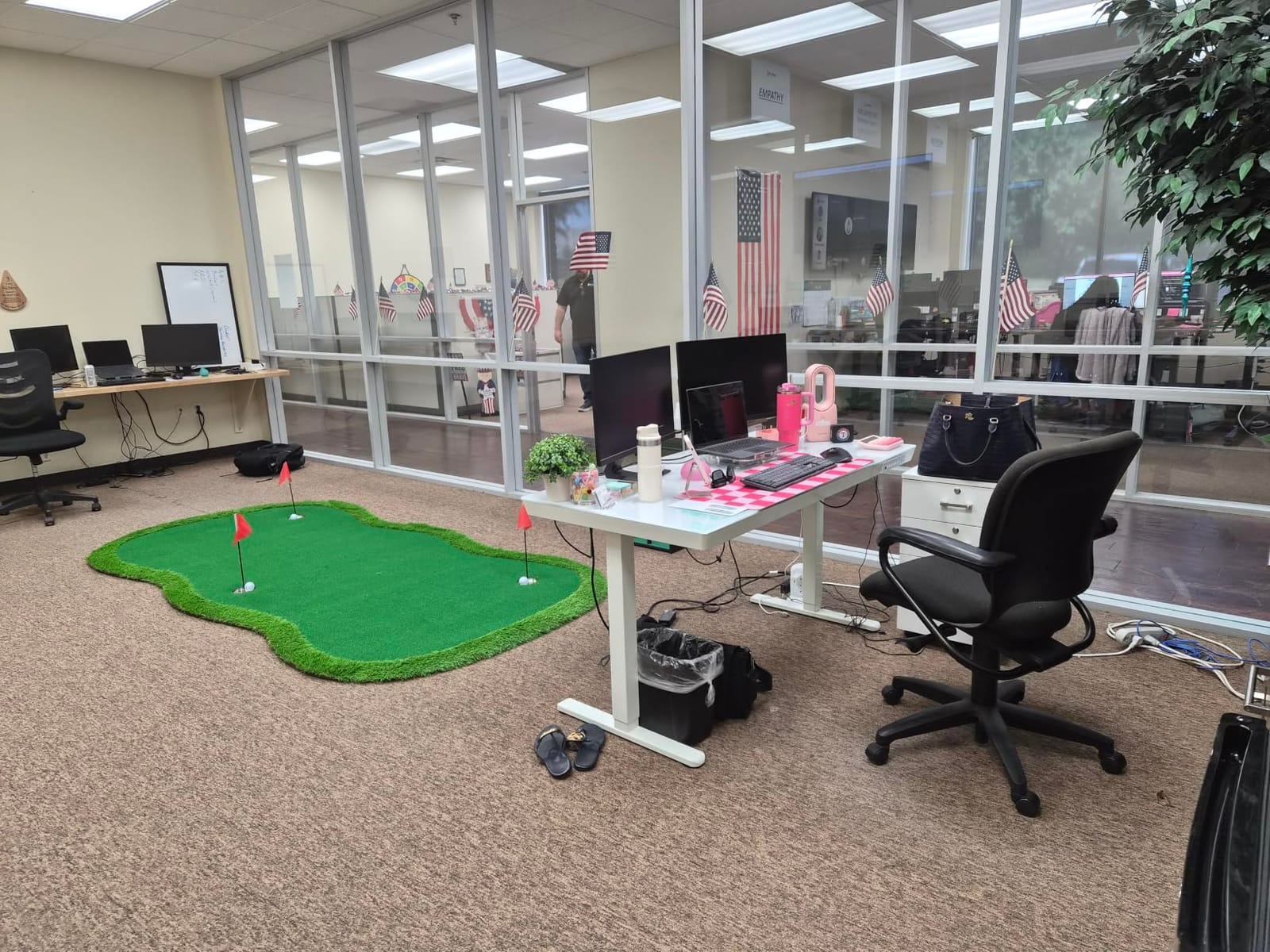 Chriiena Golf Putting Green, Large Practice Putting Mat for Indoor Outdoor customer photo 1