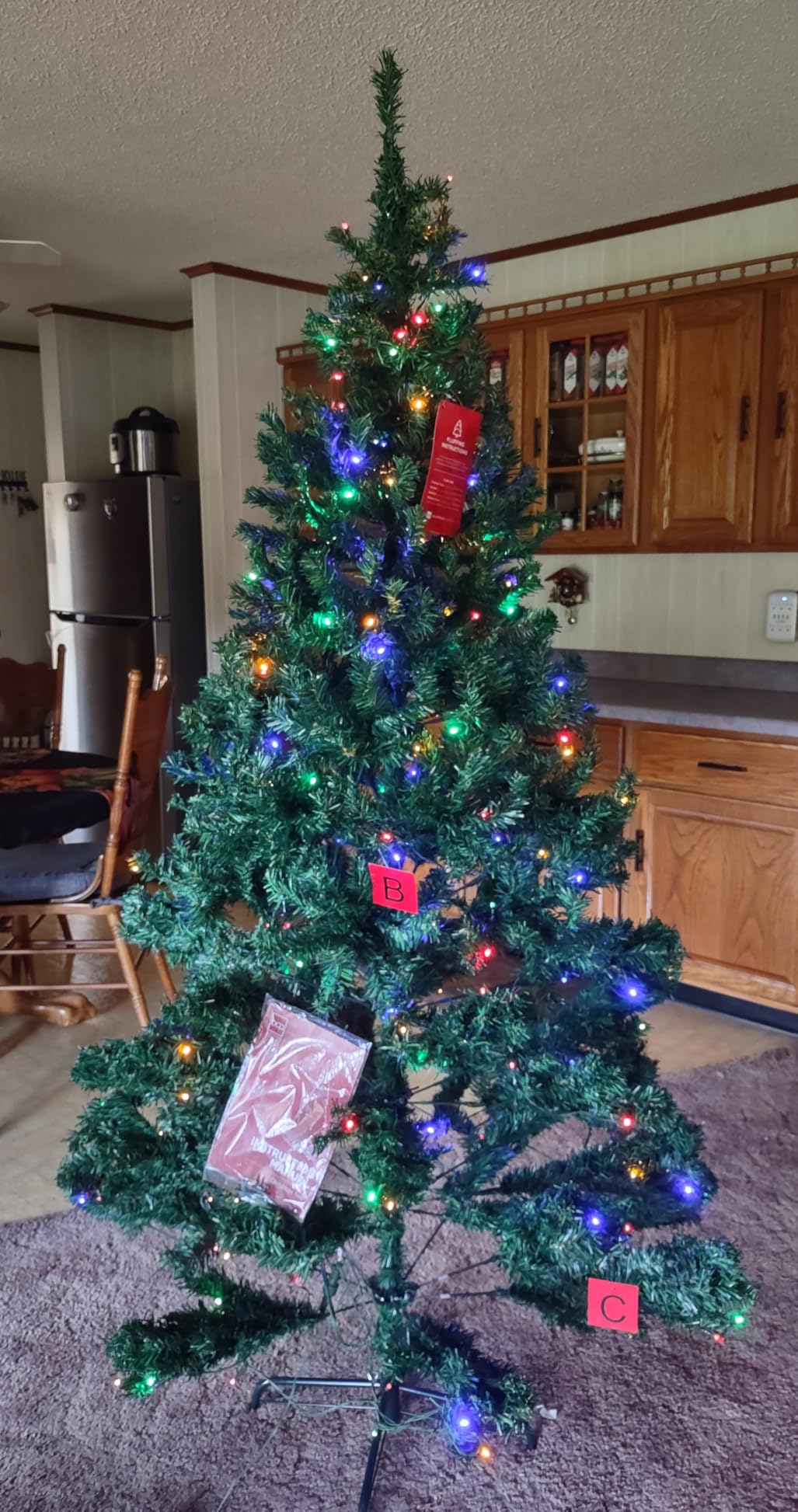Best Choice Products 6Ft Pre-Lit Christmas Tree w/Twinkling LEDs, Premium Green Artificial Pine Lighted Holiday Decoration w/ 250 Lights, 1000 Branch Tips, Metal Base - Clear/White Lights customer photo 1