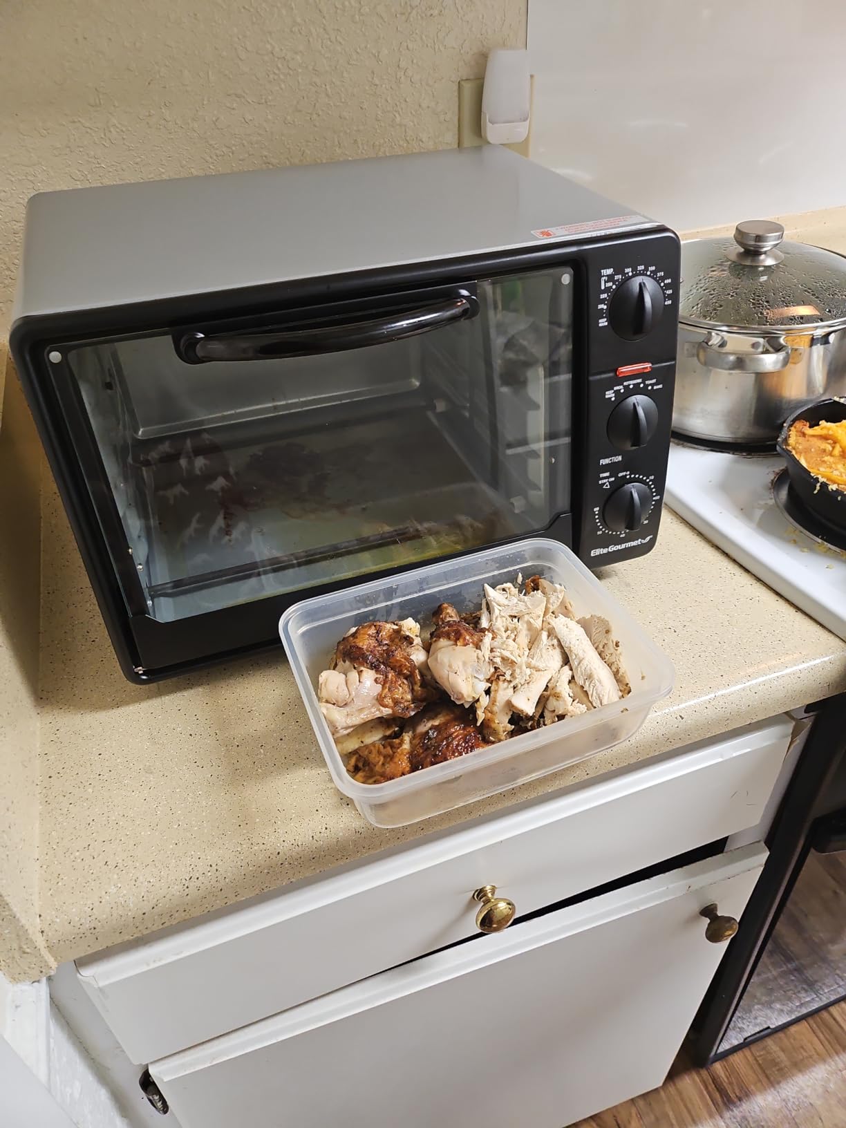 Elite Gourmet ETO4510MX French Door Convection Oven 47.5Qt, Stainless Steel | 18-Slice capacity, 4-Control Knobs for Bake/Broil/Toast/Rotisserie/Keep Warm, includes 2 x 14