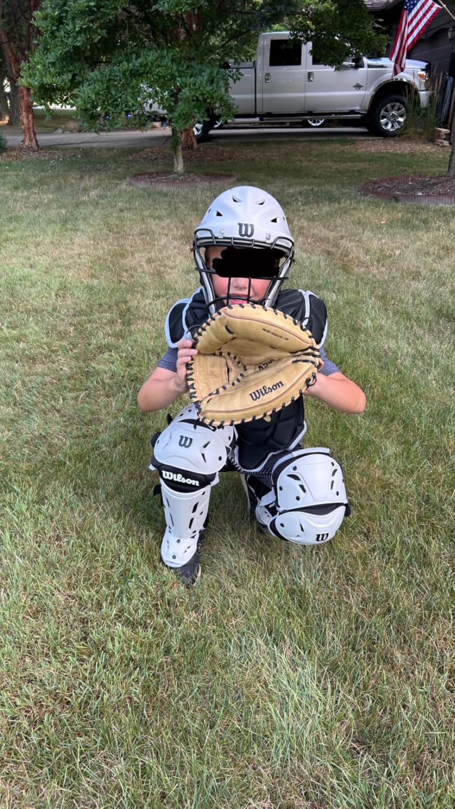 Wilson EZ Gear 2.0 Catcher's Gear Kit - Black, Large/X-Large customer photo 1