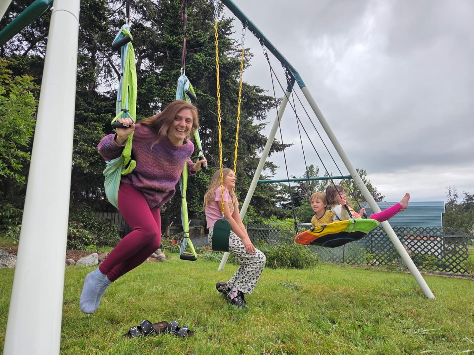 Hapfan 9.5ft Tall Swing Sets for Backyard for Big Kids & Adults (Patented) customer photo 2