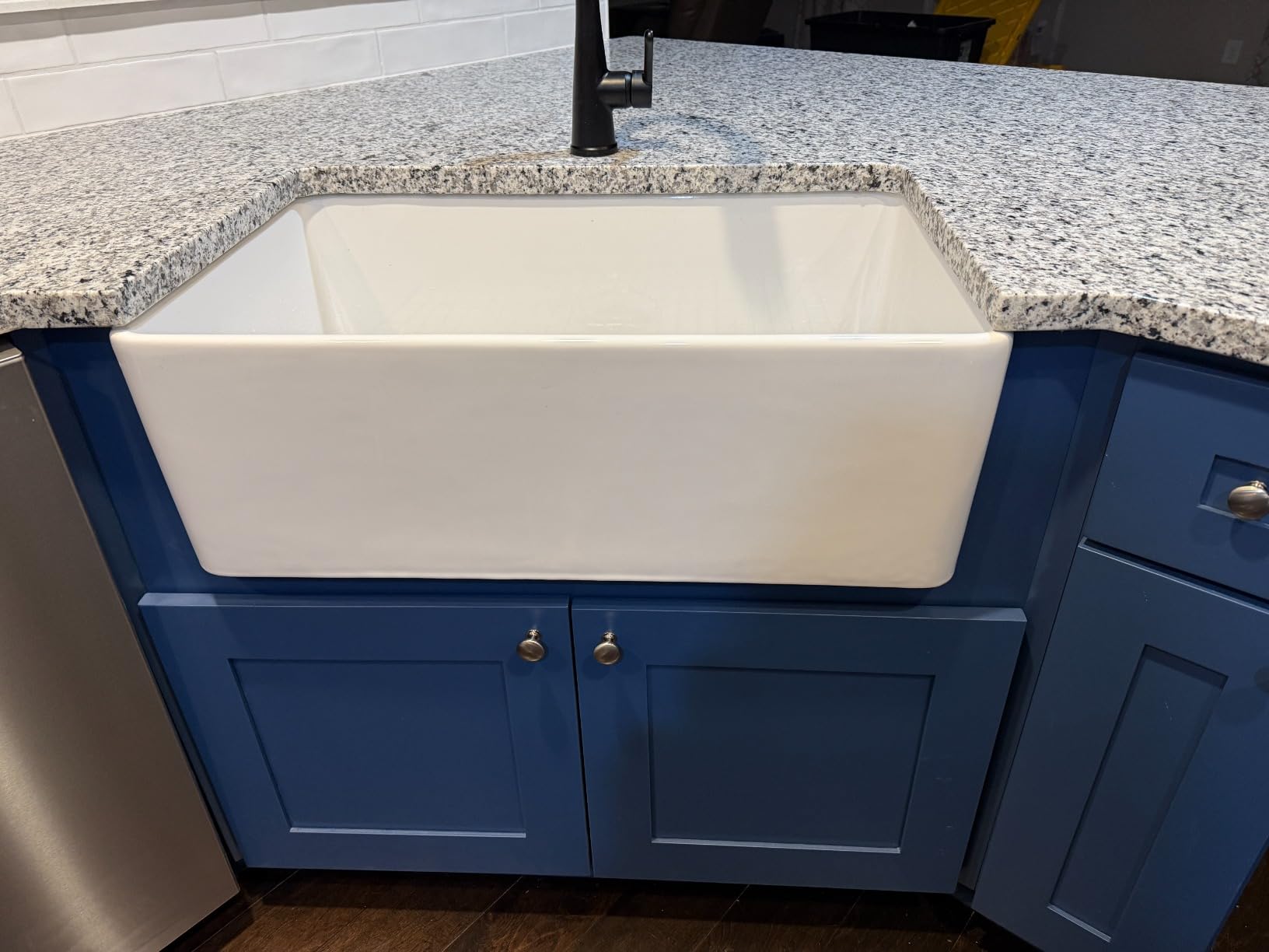 TUKTUK White Farmhouse Sink 33 inch Fireclay Apron Front Farm House Kitchen Sink Single Bowl Deep Drop In Undermount Reversible Heavy Duty Easy to Clean Porcelain Kitchen Basin Modern Luxury Accessory customer photo 2