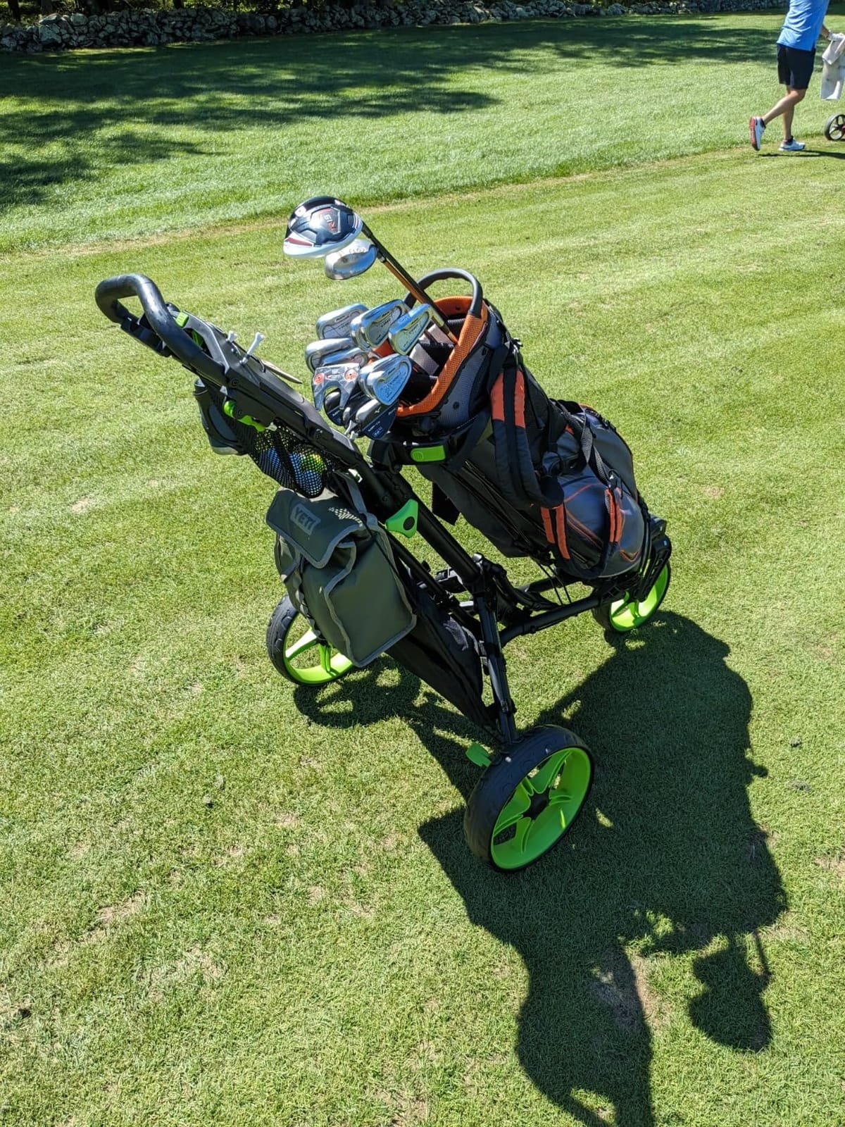 Caddytek CaddyLite ONE-Swivel V8 Golf Push Cart - 3 Wheel with One-Click Folding, 360° Swivel Front Wheel customer photo 1