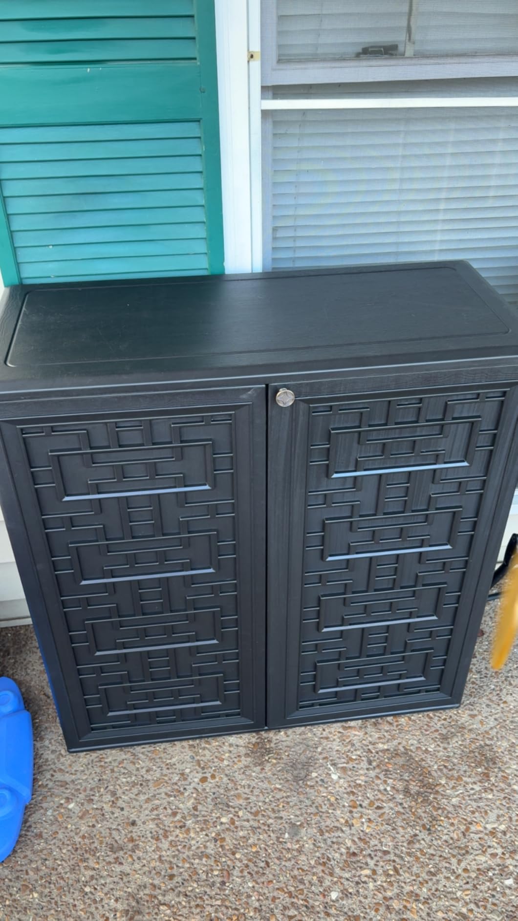 Mrosaa Indoor Outdoor Storage Cabinet Waterproof with Shelf, Off White Plastic Outdoor Cabinets for Patio/Garden/Backyard, Size 34.3''L*15''W*36.2''H customer photo 1