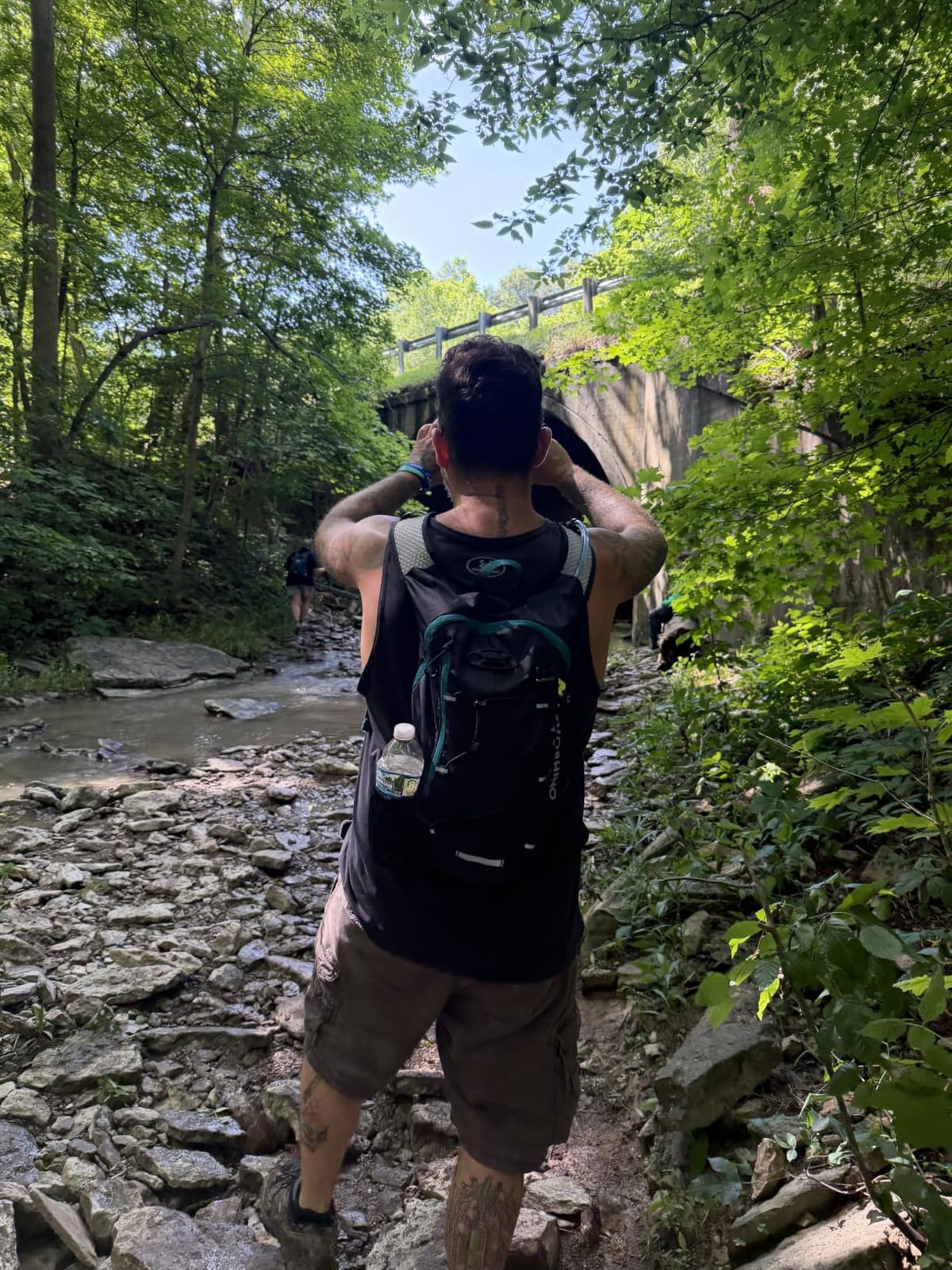 Lightweight Hydration Backpack, Running Backpack with 2L Water Bladder, Hydro Water Daypack for Cycling Hiking Rave for Men Women customer photo 2