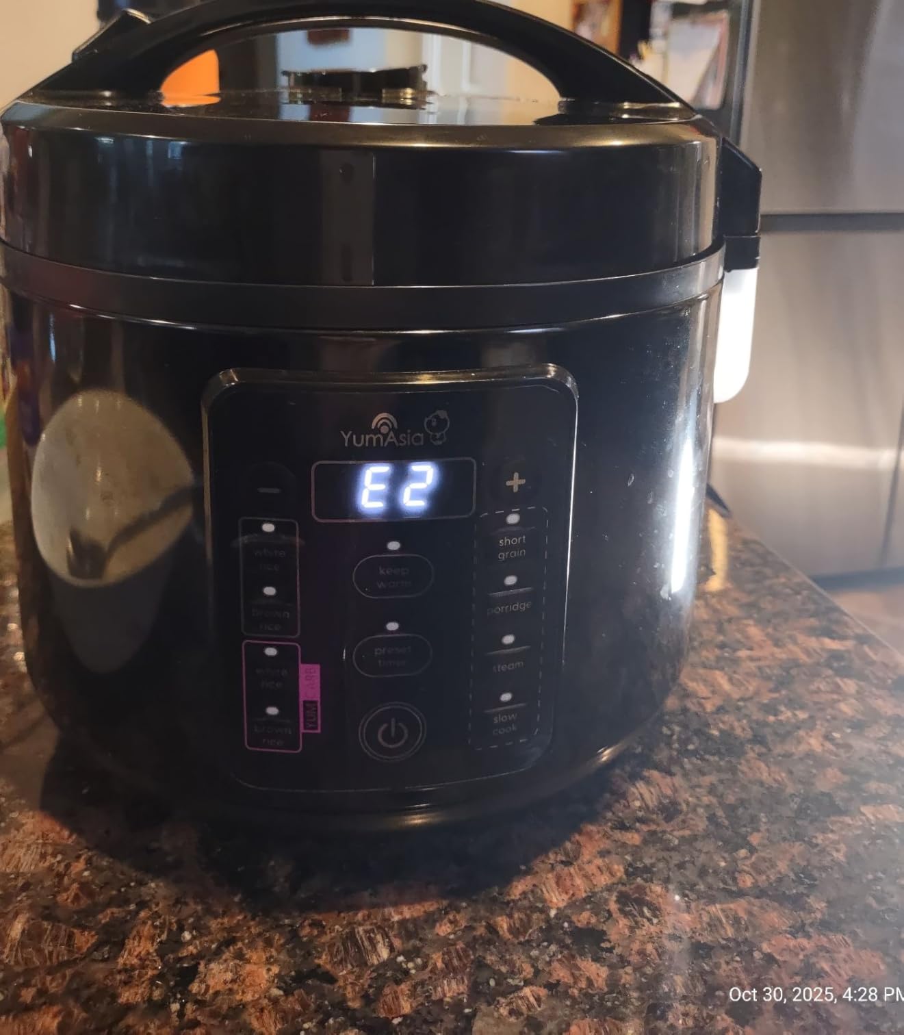 Yum Asia Kumo YumCarb Rice Cooker with Ceramic Bowl and Advanced Fuzzy Logic, (5.5 Cups, 1 Litre), 5 Rice Cooking Functions, 3 Multicooker Functions, 110V US Power (Dark Stainless Steel) customer photo 2