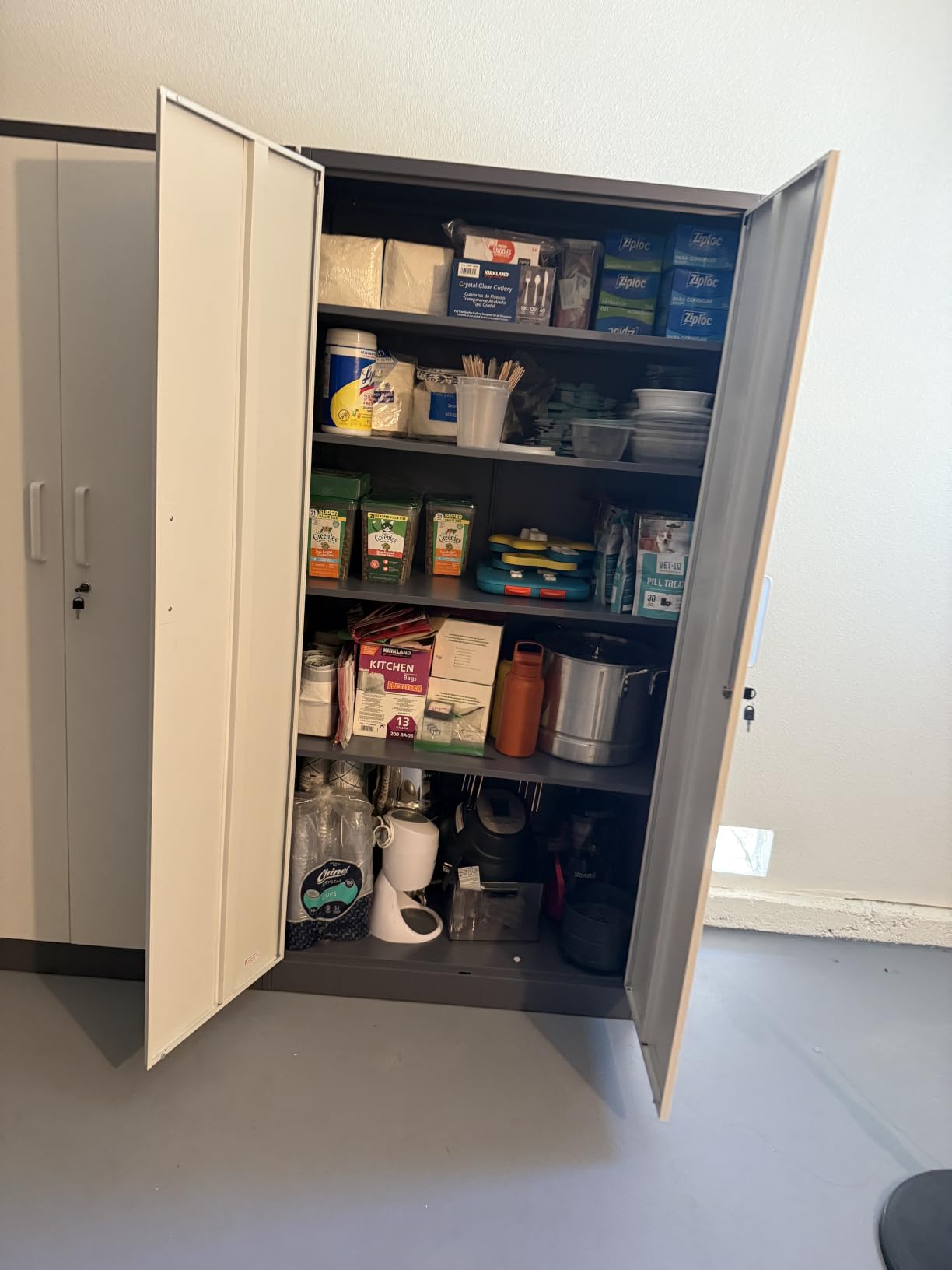 Yizosh Metal Garage Storage Cabinet with 2 Doors and 5 Adjustable Shelves - 71