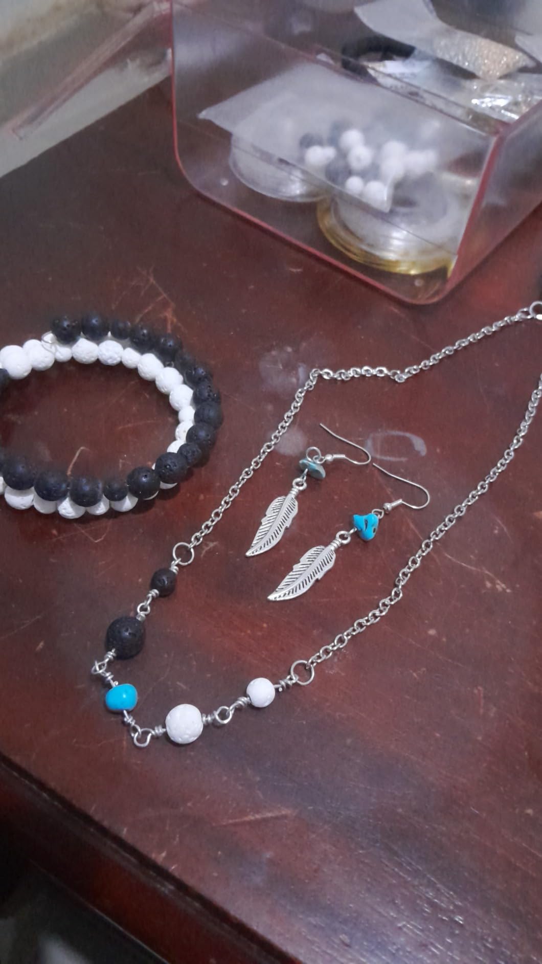 MODDA Natural Stone Jewelry Making Kit for Adults, Women. Includes Video Course, Crystal, Lava, Chakra Beads, Necklace, Bracelet, Earrings, Ring Supplies for Adults customer photo 2
