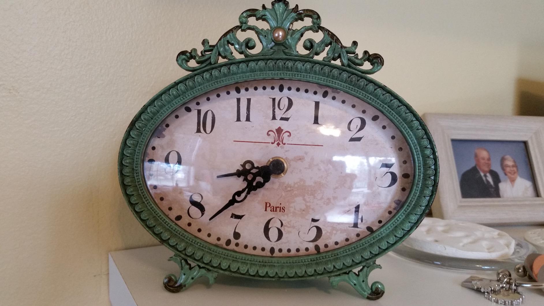 Creative Co-Op Distressed Pewter Mantel Clock, Gold Finish customer photo 1