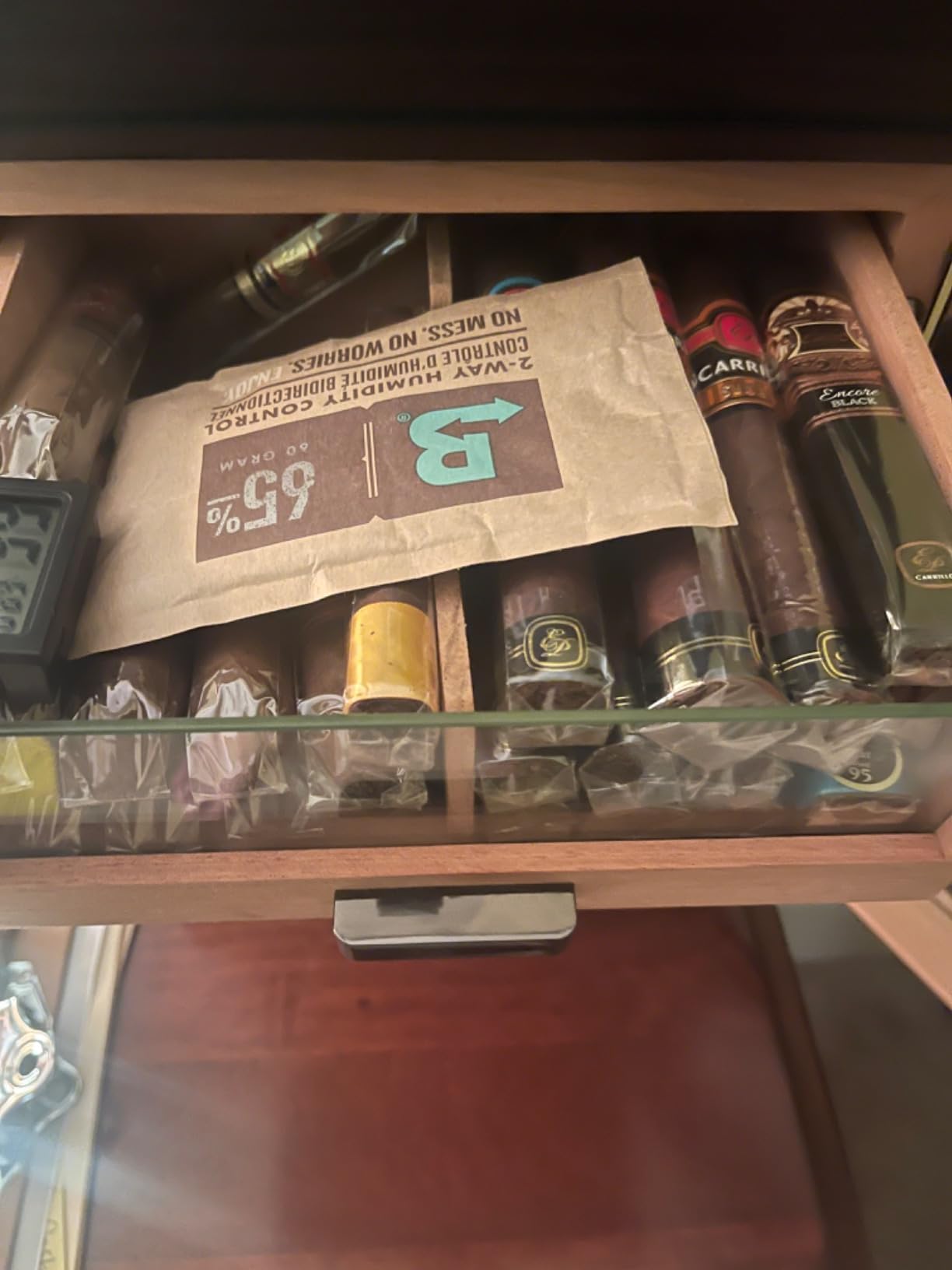 CASE ELEGANCE Luca Cabinet Humidor - Black, Holds 80-100 Cigars | Spanish cedar, glass display customer photo 1