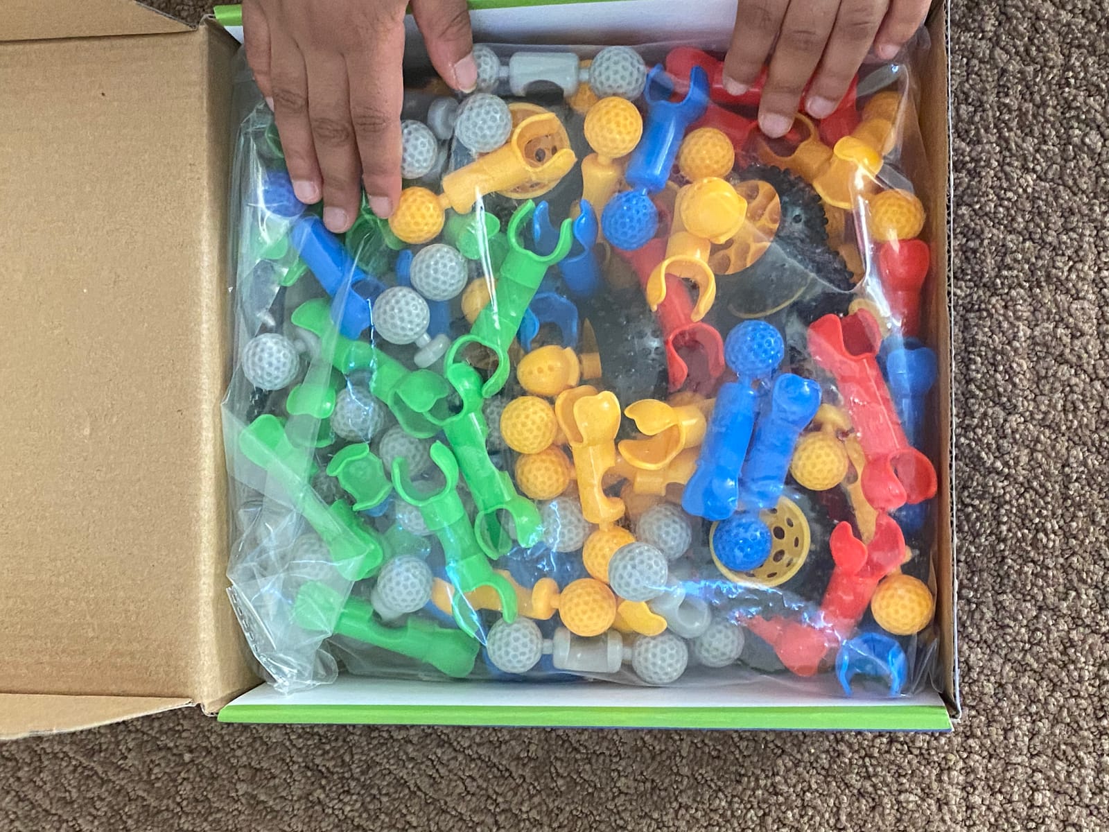 Building Toys for Kids Ages 4-8, STEM Toys for 3 4 5 6 7+ Year Old Boy Gift | 170 Pcs Building Blocks STEM Kits, Classroom Learning Activities with Storage Box, Birthday Gift Boy Toy Age 3-5 4-6 6-8 8-10 customer photo 1
