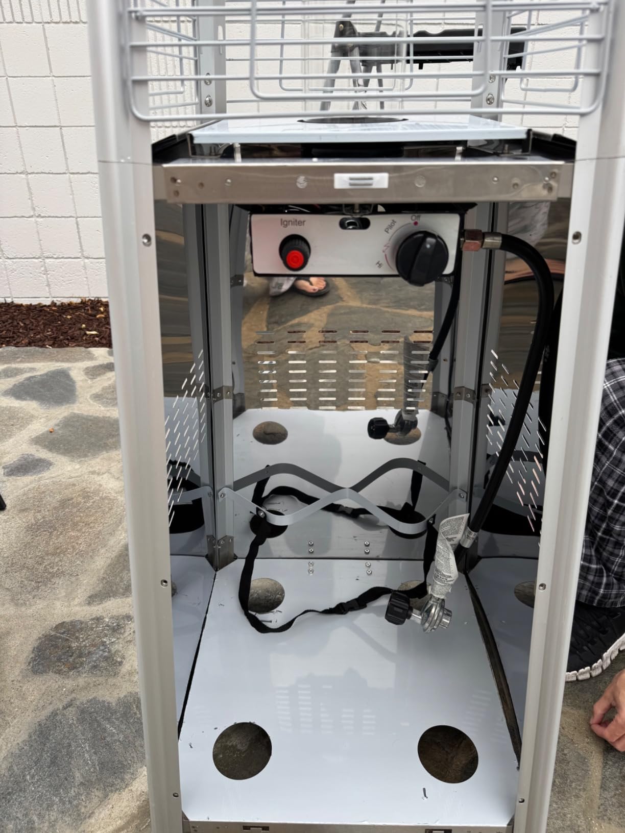 Tangkula Patio Propane Heater, 42,000 BTU Pyramid Outdoor Heater with Tip-Over and Flameout Protection, Quartz Glass Tube, Wheels customer photo 2