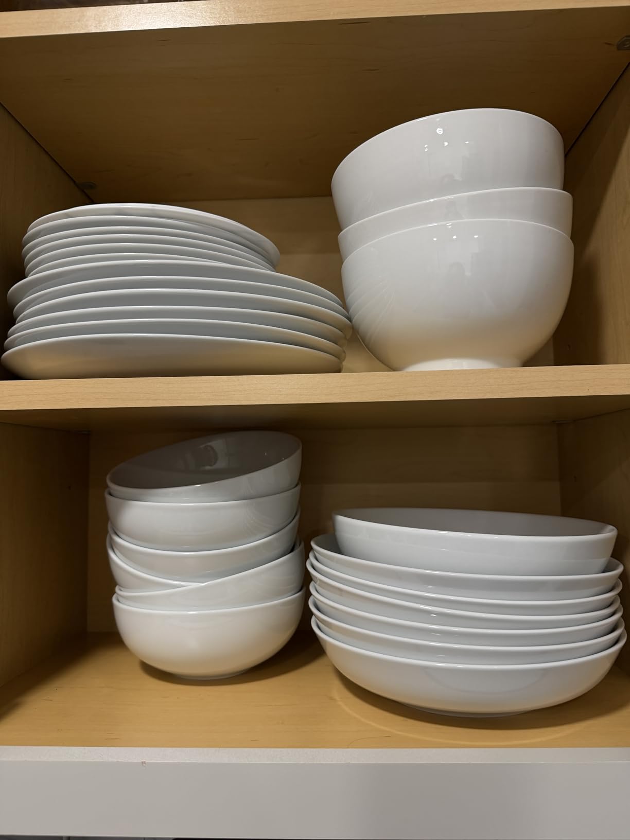 MALACASA 24-Piece Gourmet Porcelain Dinnerware Sets, Modern White Round Dish Set for 6 - Premium Serving Plates and Bowls Sets for Dessert, Salad, Soup, Pasta - Series AMELIA customer photo 1